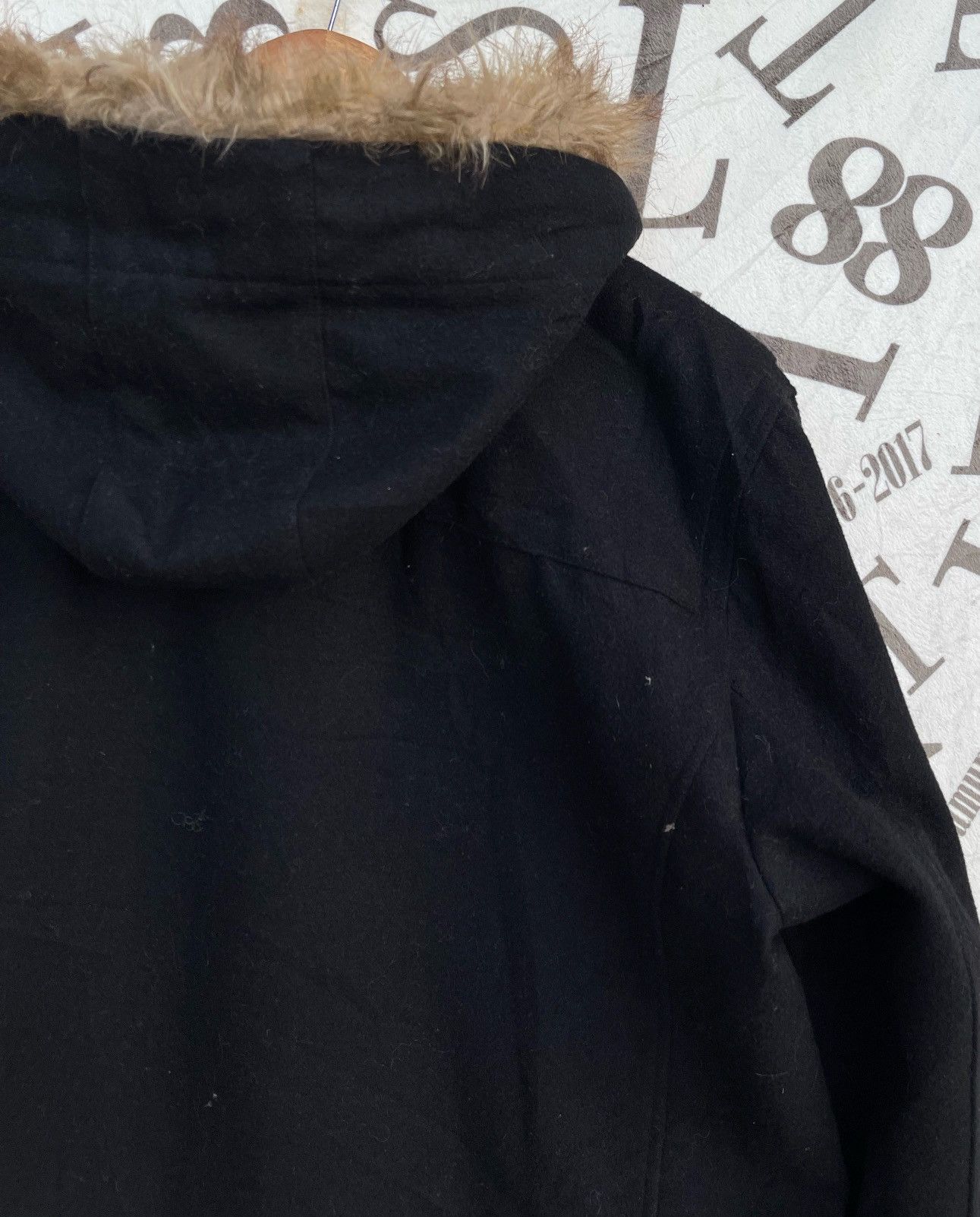 Woolrich Woolen Mills VINTAGE WOOLRICH DUFFLE JACKET WITH FAUX FUR HOOD Size US XL / EU 56 / 4 - 15 Thumbnail