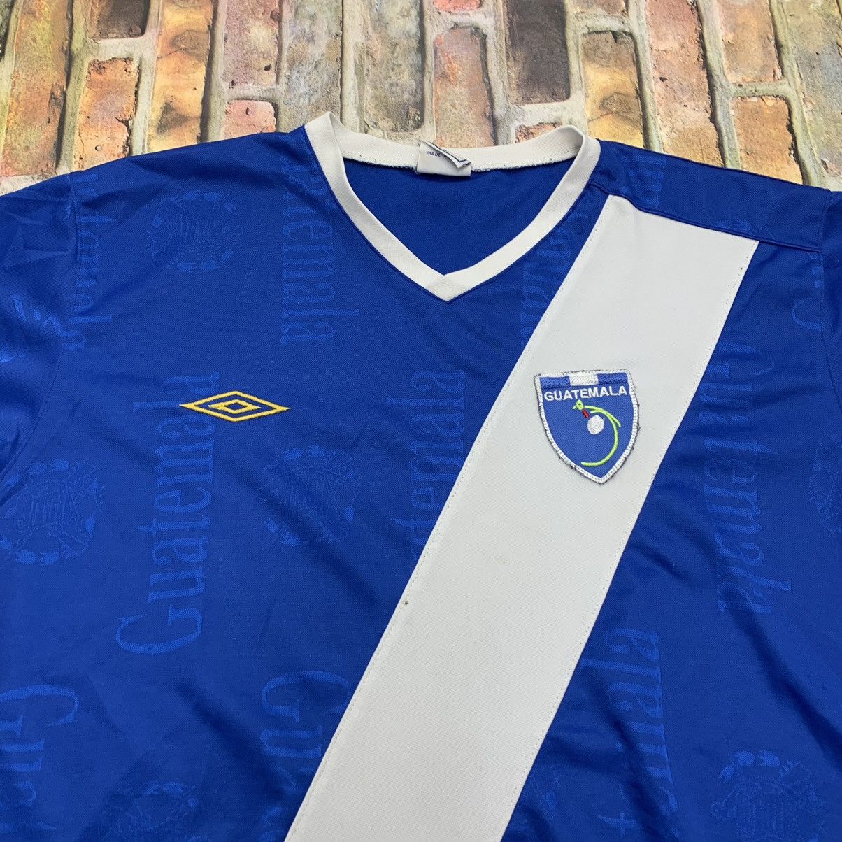Umbro × Vintage Vintage Guatemala jersey Size US L / EU 52-54 / 3 - 3 Thumbnail