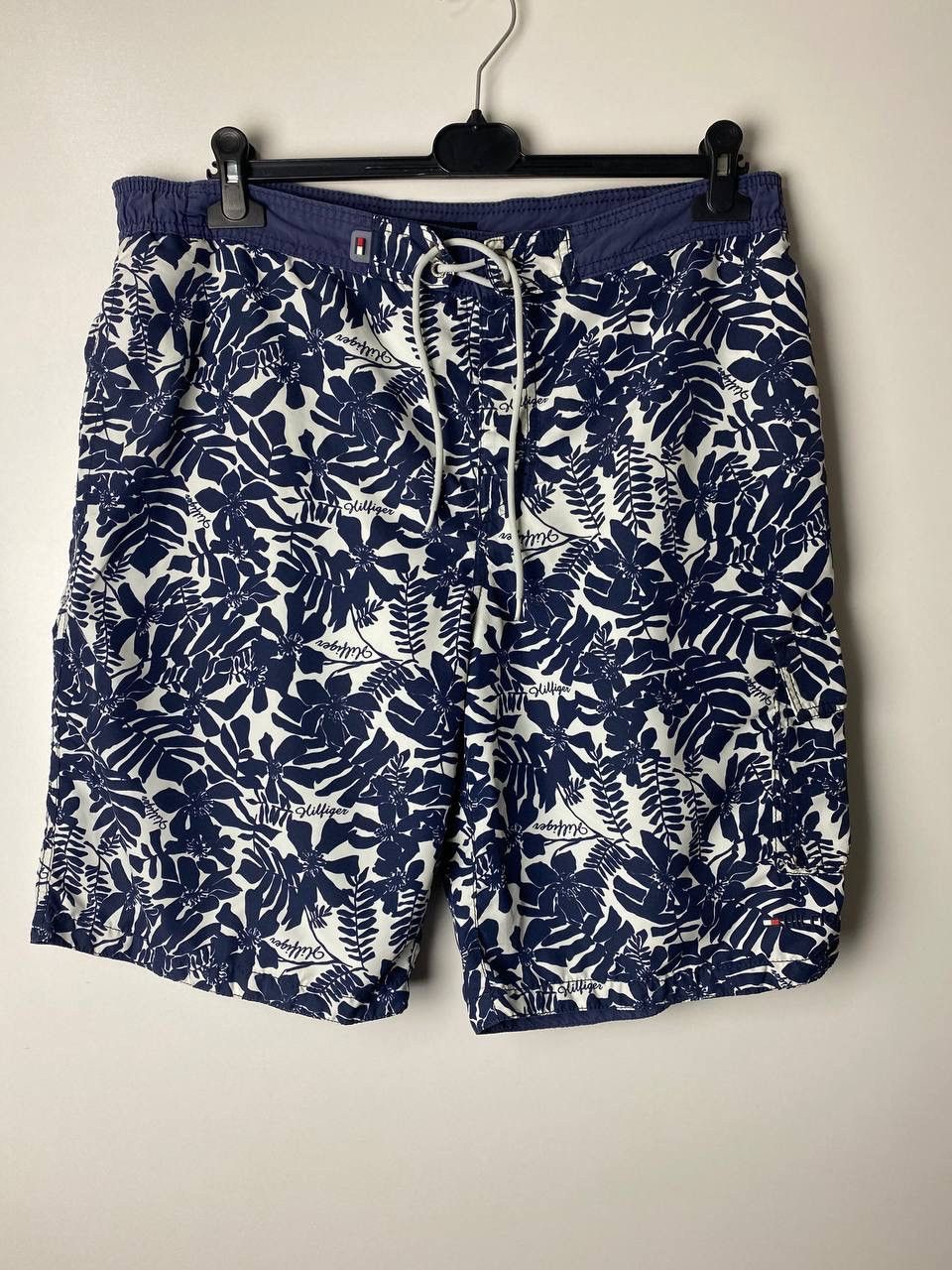 Tommy Hilfiger Tommy Hilfiger luxury shorts size L Size US 40 / EU 56 - 1 Thumbnail