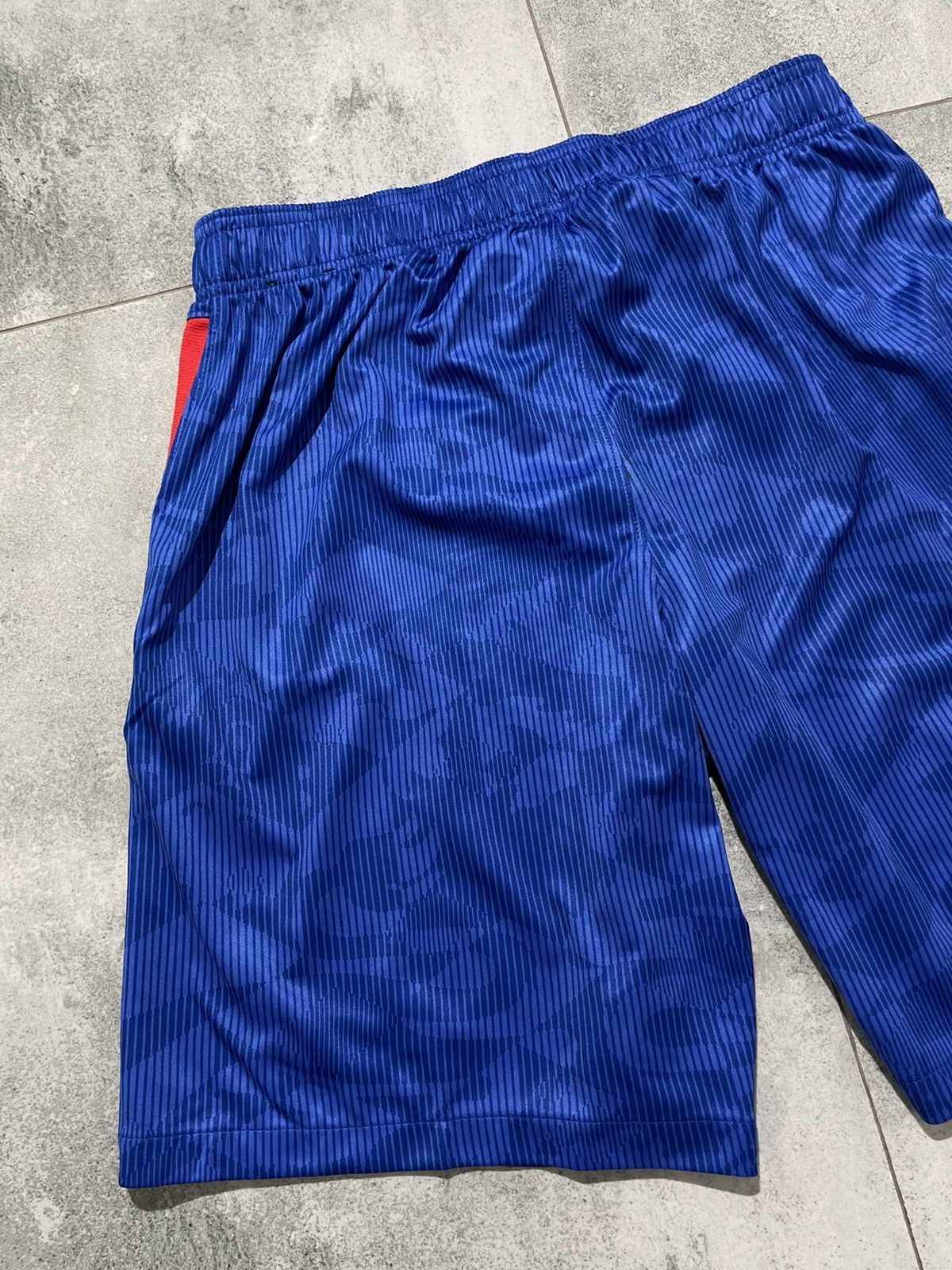 Nike × Vintage Nike England Soccer Shorts Size US 34 / EU 50 - 9 Thumbnail