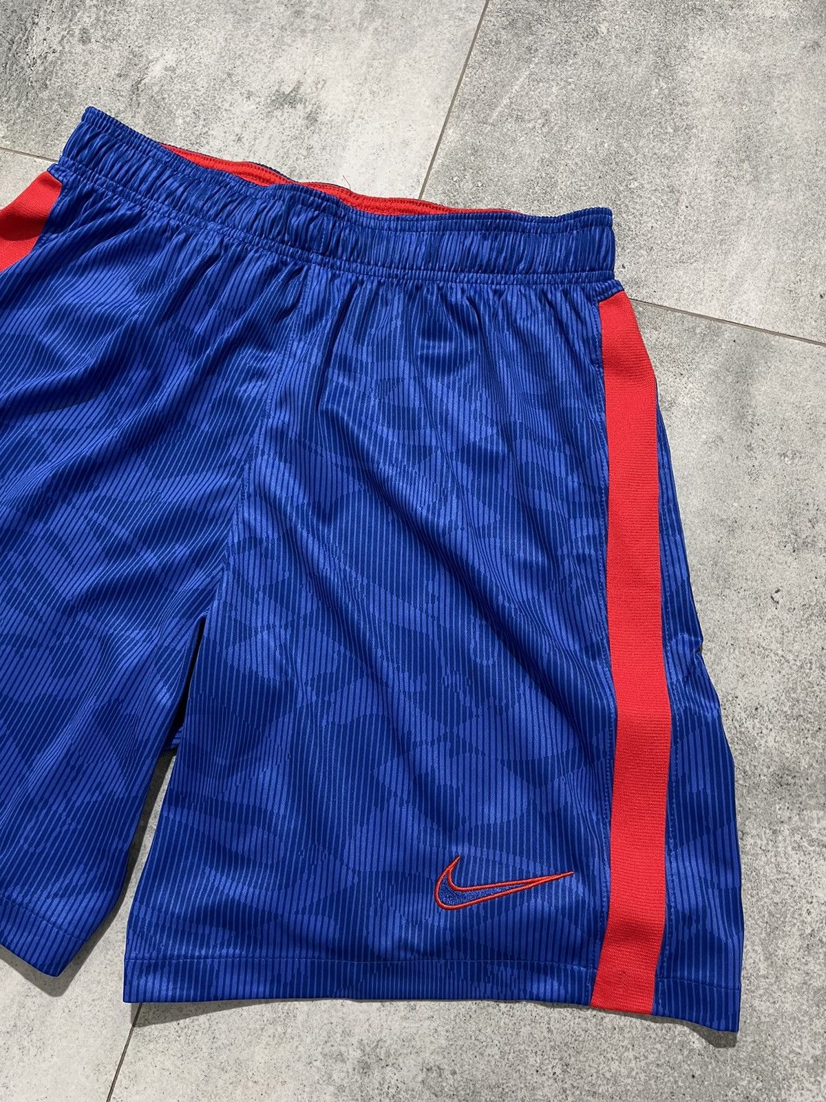 Nike × Vintage Nike England Soccer Shorts Size US 34 / EU 50 - 3 Thumbnail