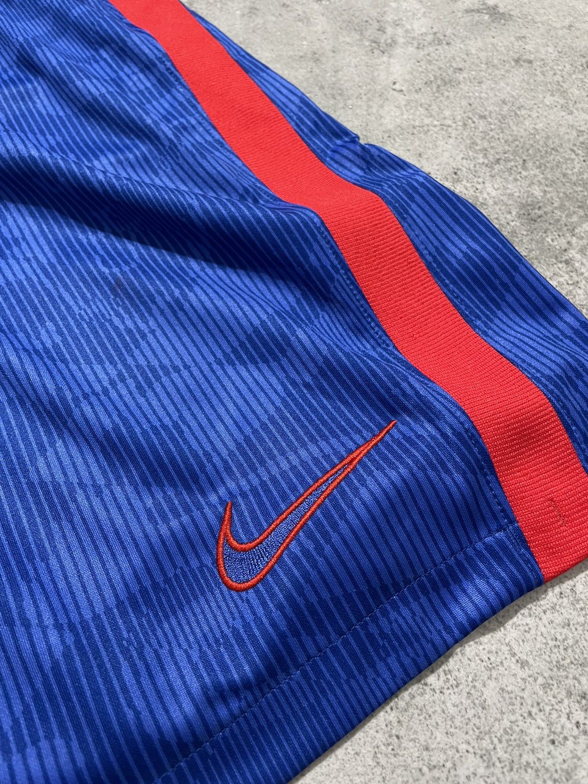 Nike × Vintage Nike England Soccer Shorts Size US 34 / EU 50 - 4 Thumbnail