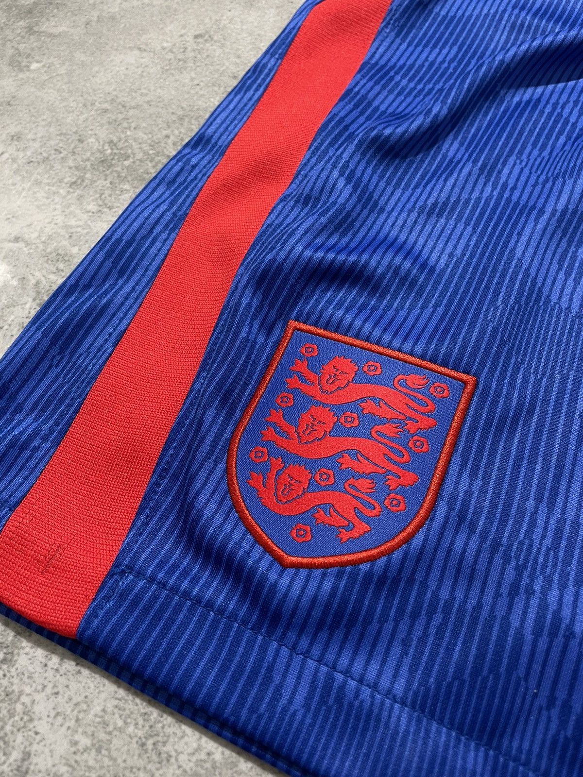 Nike × Vintage Nike England Soccer Shorts Size US 34 / EU 50 - 5 Thumbnail