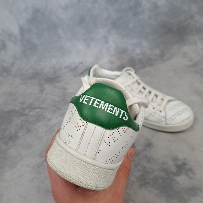 Vetements cheap stan smith