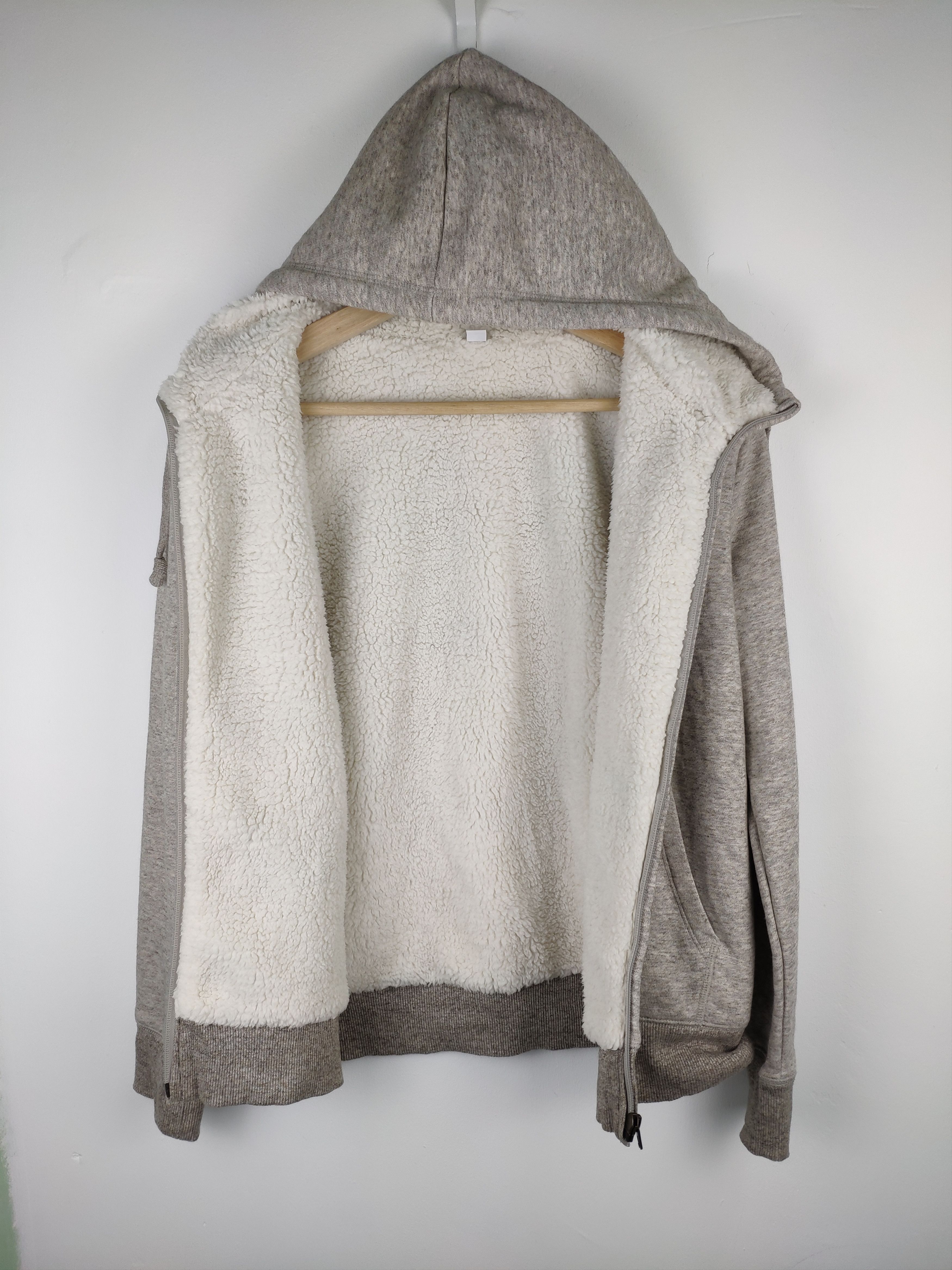 Japanese Brand × Uniqlo Uniqlo Hooded Jacket Lining Sherpa Size US S / EU 44-46 / 1 - 3 Thumbnail