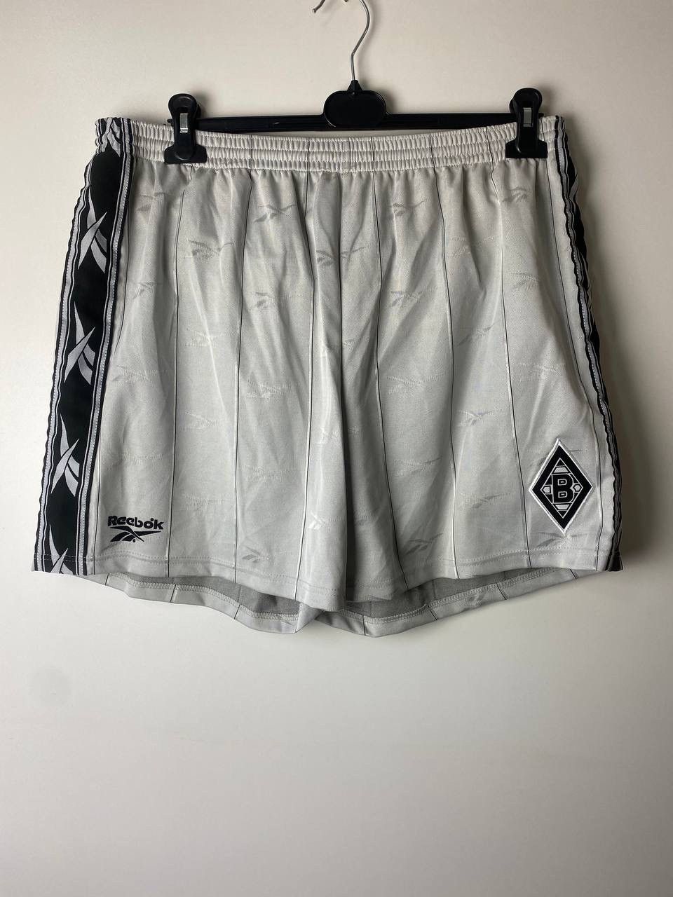 Reebok Borussia Reebok vintage shorts size 32 Size US 32 / EU 48 - 1 Thumbnail