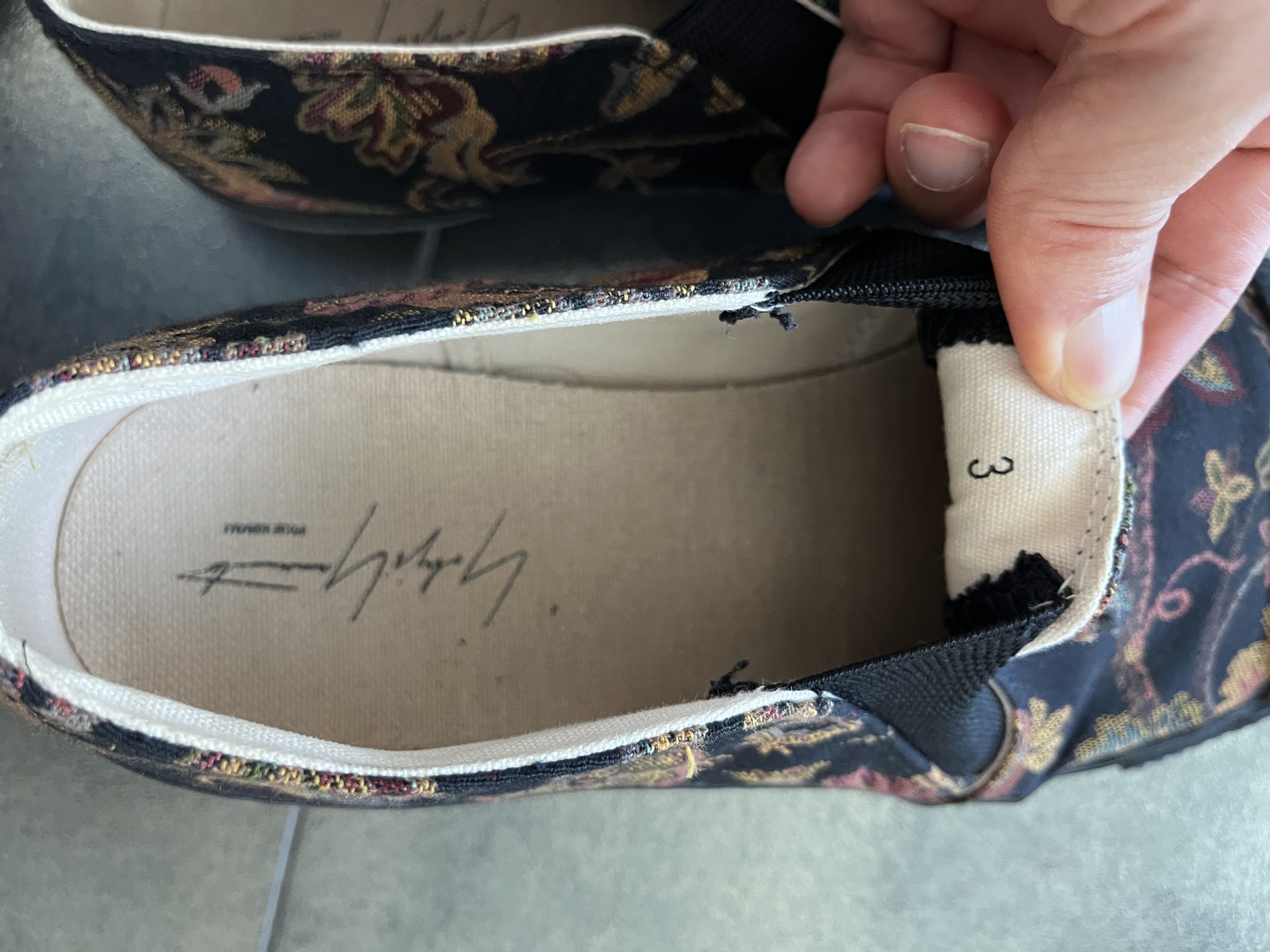 Yohji Yamamoto Yohji Yamamoto Pour Homme Embroidered Canvas Sneakers (JP 3) Size US 8 / EU 41 - 8 Thumbnail