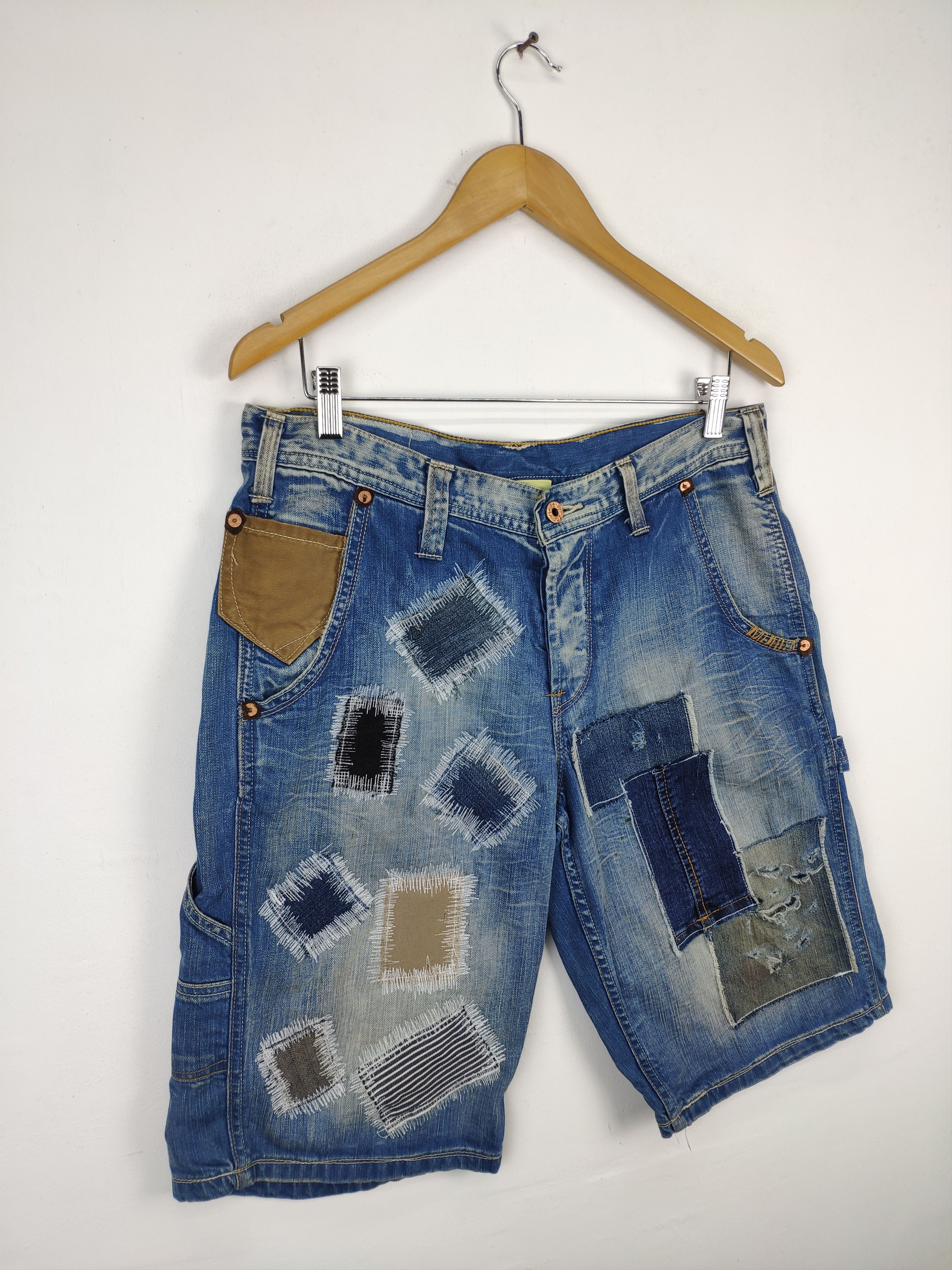 Levi's Vintage Clothing SALE 💥 Vintage Levis Distressed Jeans Patchwork Size US 32 / EU 48 - 4 Thumbnail