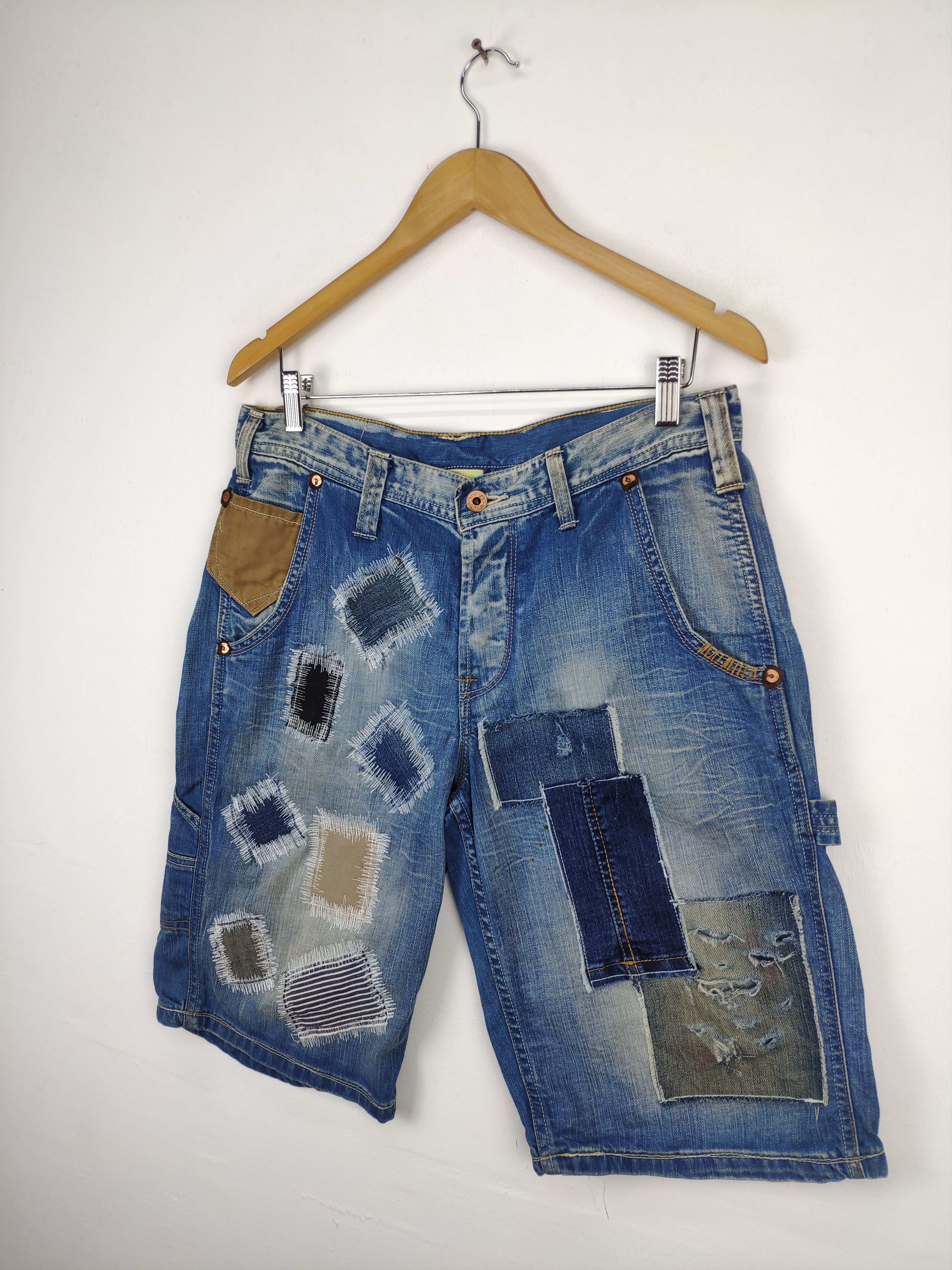 Levi's Vintage Clothing SALE 💥 Vintage Levis Distressed Jeans Patchwork Size US 32 / EU 48 - 3 Thumbnail