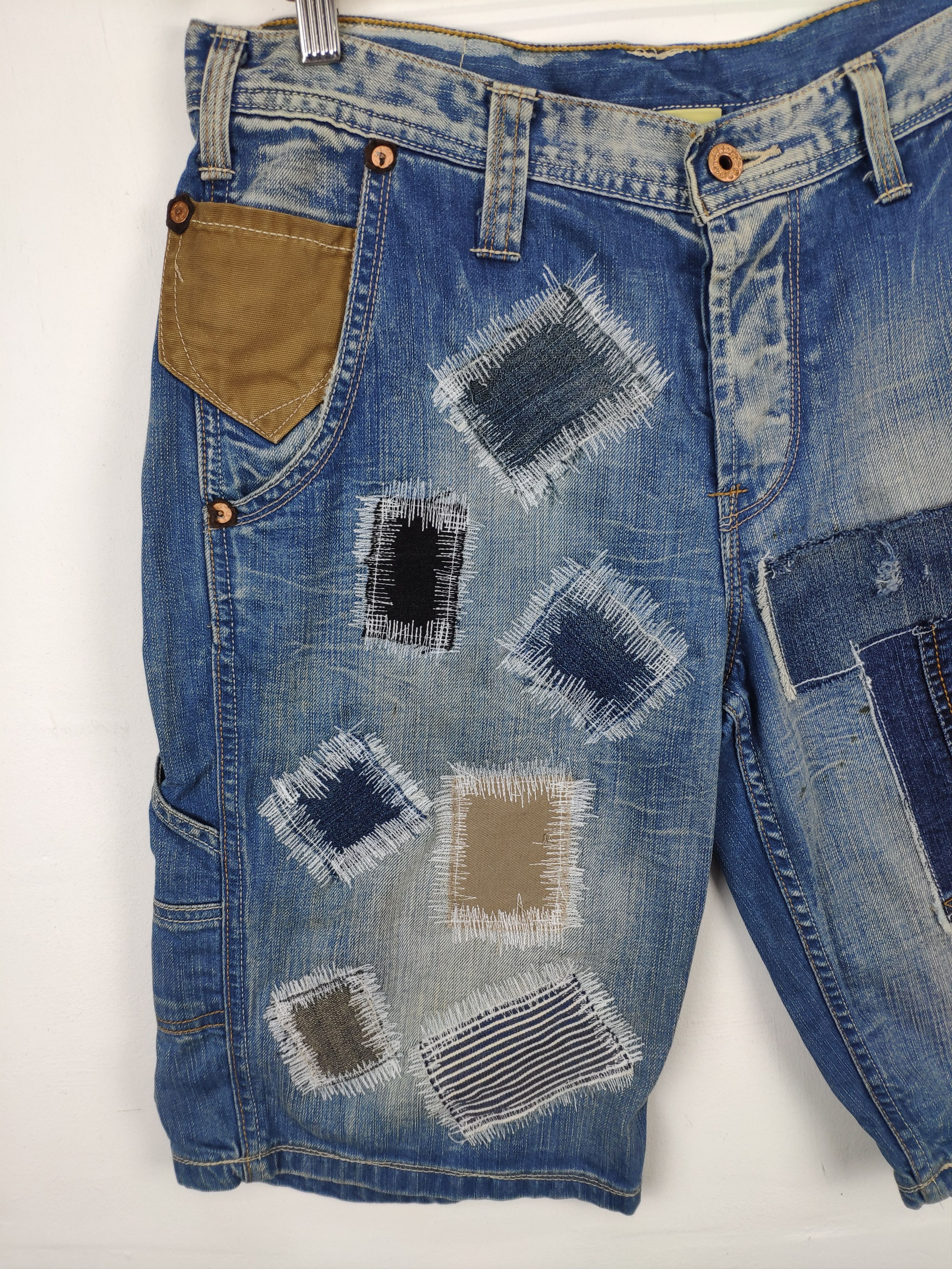 Levi's Vintage Clothing SALE 💥 Vintage Levis Distressed Jeans Patchwork Size US 32 / EU 48 - 6 Thumbnail