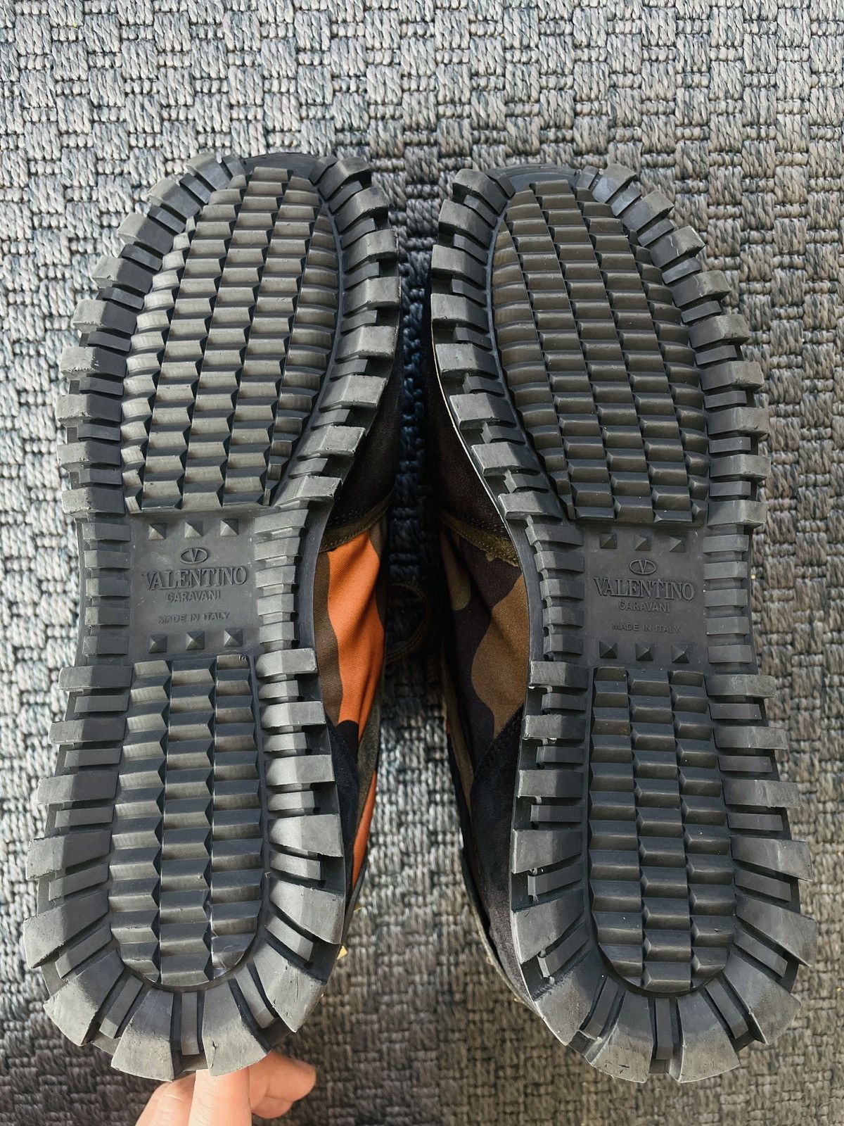 Valentino Valentino garavani rockrunner sneakers Size US 9 / EU 42 - 13 Thumbnail