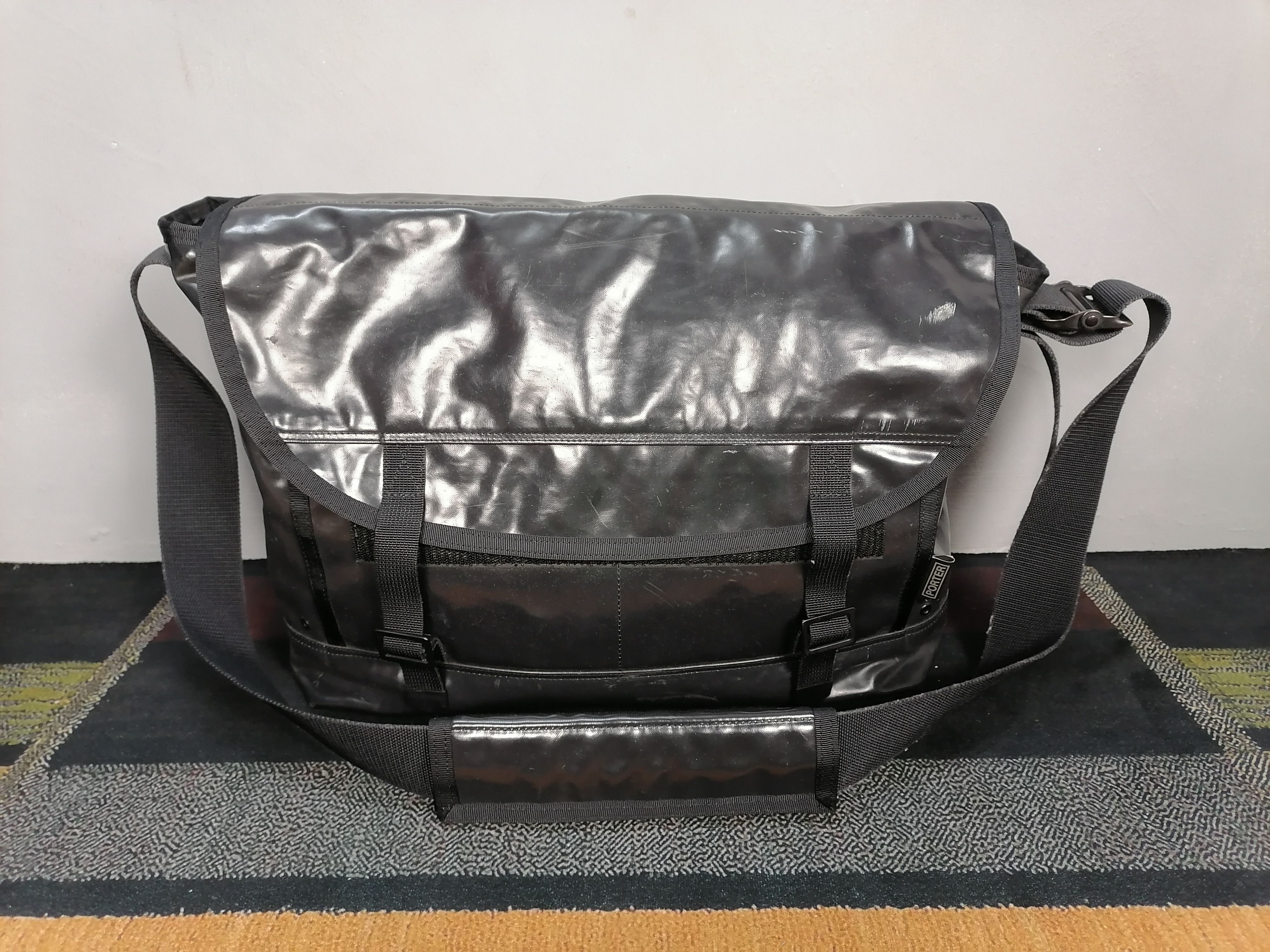 Japanese Brand × MasterPiece × Porter Porter waterproof large size messenger bag Size ONE SIZE - 1 Thumbnail