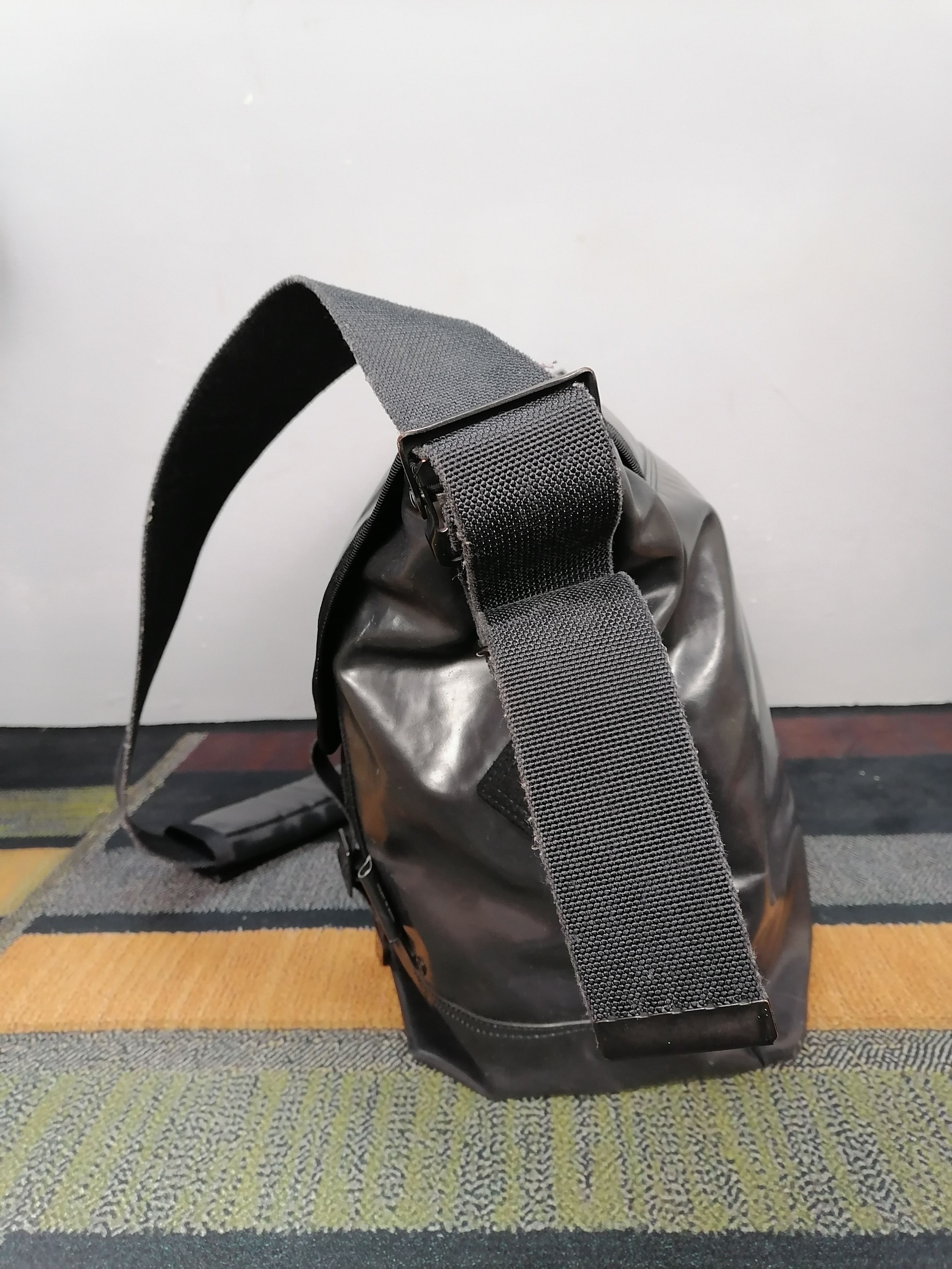 Japanese Brand × MasterPiece × Porter Porter waterproof large size messenger bag Size ONE SIZE - 3 Thumbnail