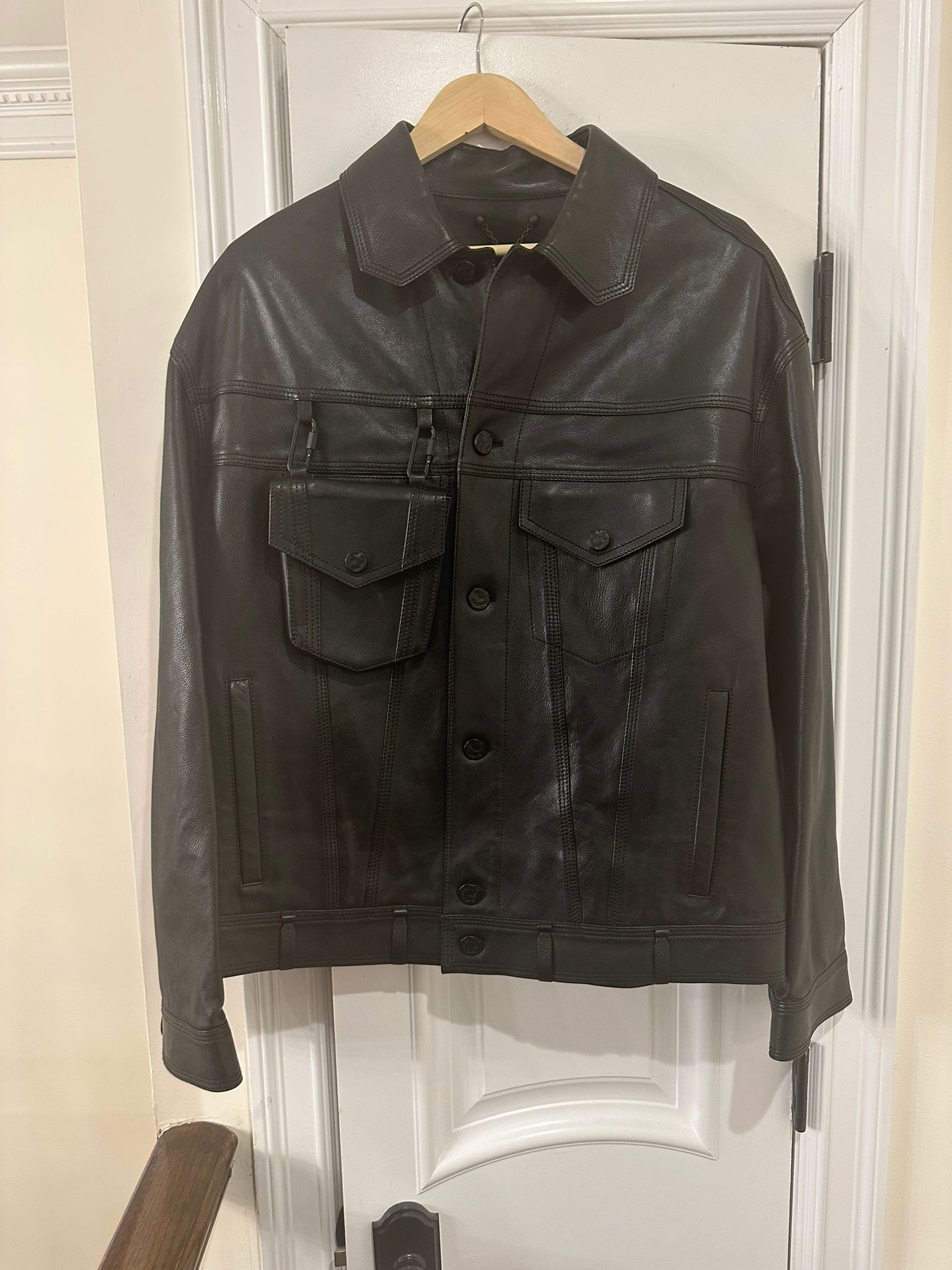 Louis Vuitton Paper Clip Leather Jacket in Black Size US M / EU 48-50 / 2 - 4 Thumbnail