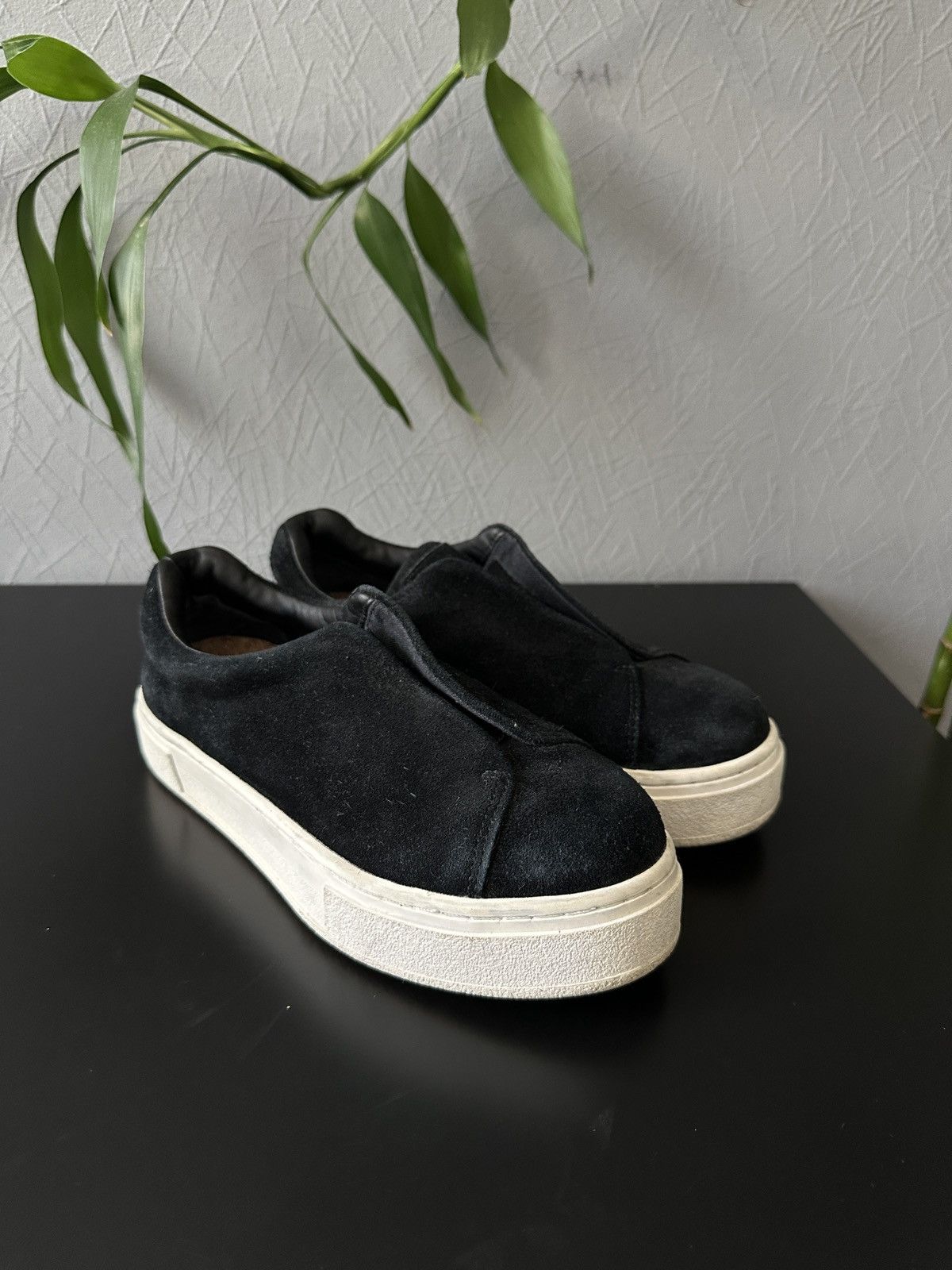 Eytys Doja Slip On Suede Black Footwear