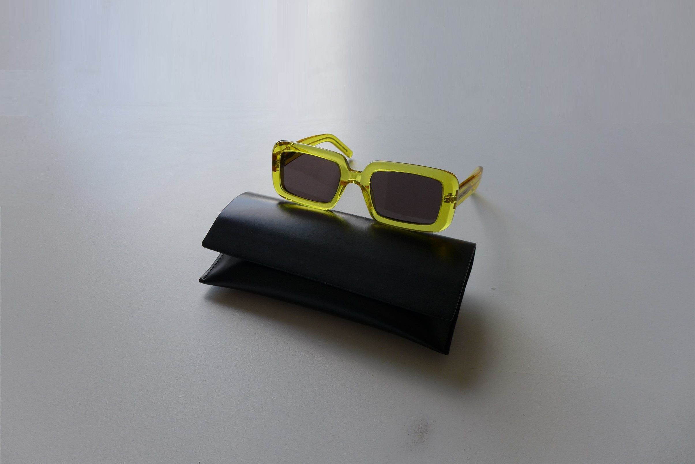 Saint Laurent Paris Saint Laurent SL534 Sunrise Sunglasses - Yellow Acetate Size ONE SIZE - 4 Thumbnail