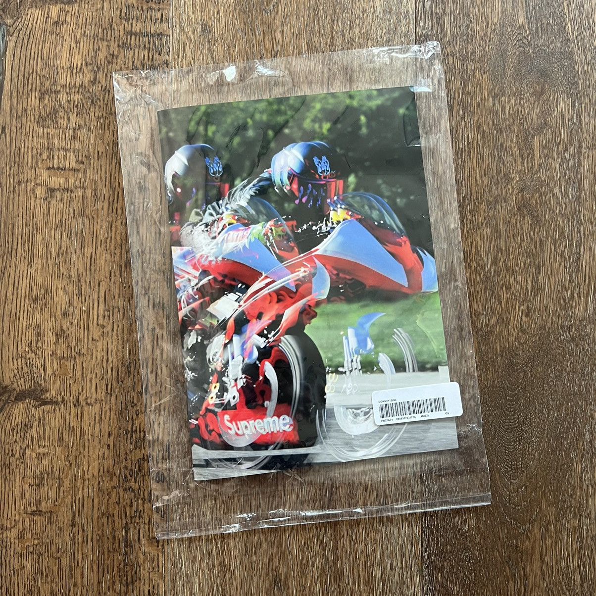 Supreme Supreme Cokney Zine Size ONE SIZE - 1 Thumbnail