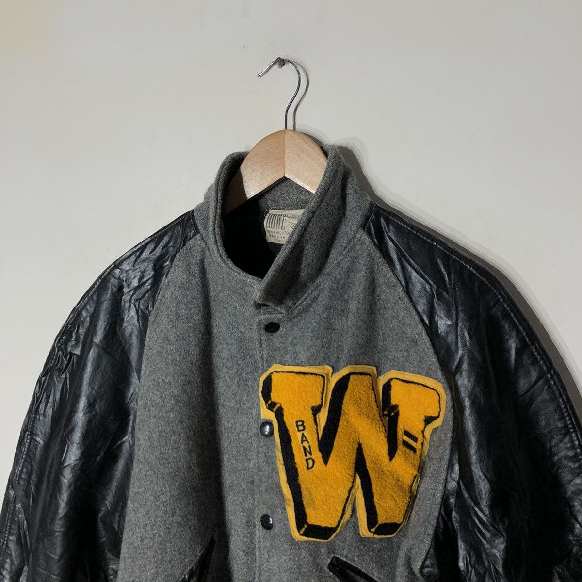 Vintage VINTAGE HOWE ATHLETIC APPAREL VARSITY JACKET Size US M / EU 48-50 / 2 - 4 Thumbnail