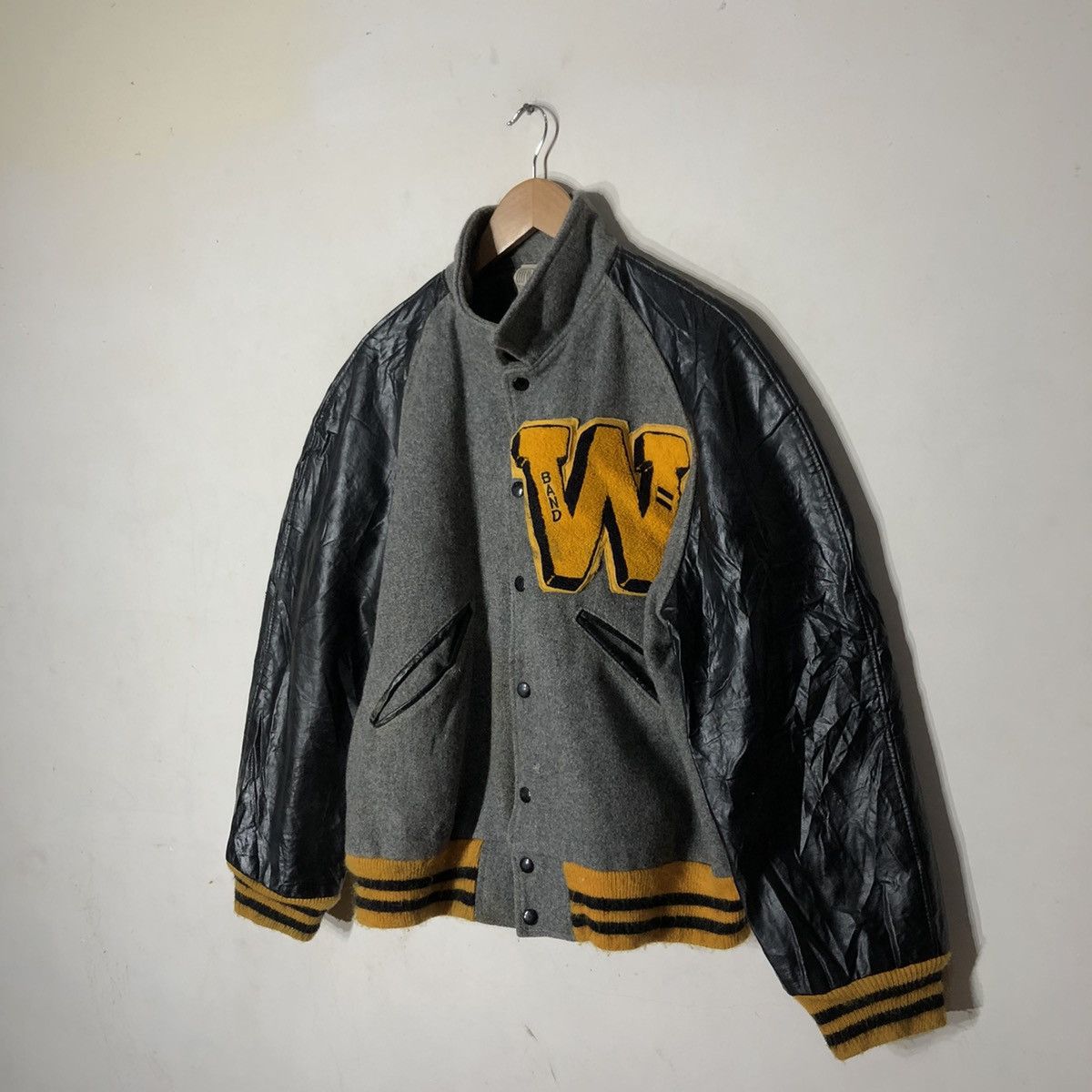 Vintage VINTAGE HOWE ATHLETIC APPAREL VARSITY JACKET Size US M / EU 48-50 / 2 - 2 Thumbnail