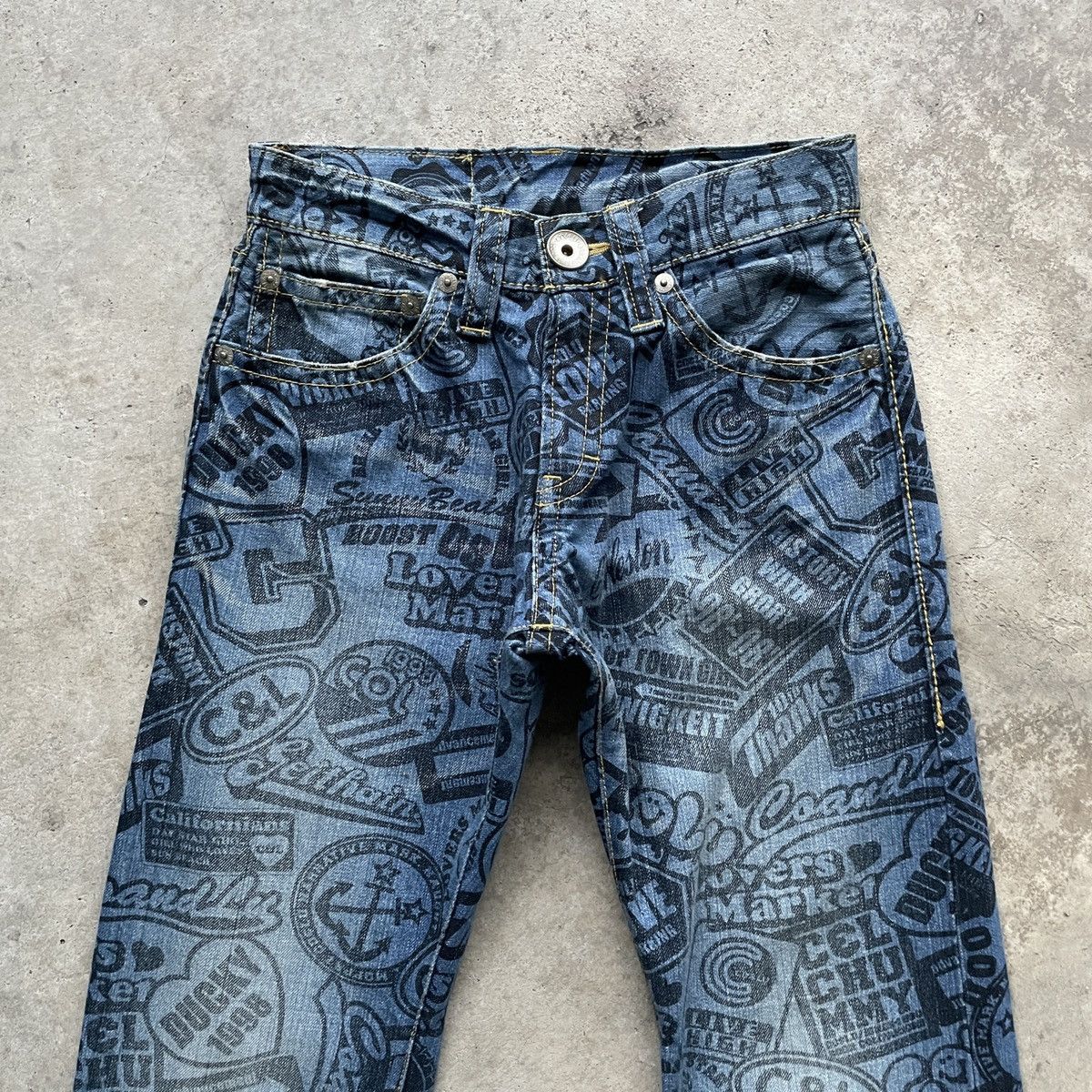 Japanese Brand Vintage Japanese Faded Full Print Denim Jeans Pants W27x29.5 Size US 27 - 3 Thumbnail