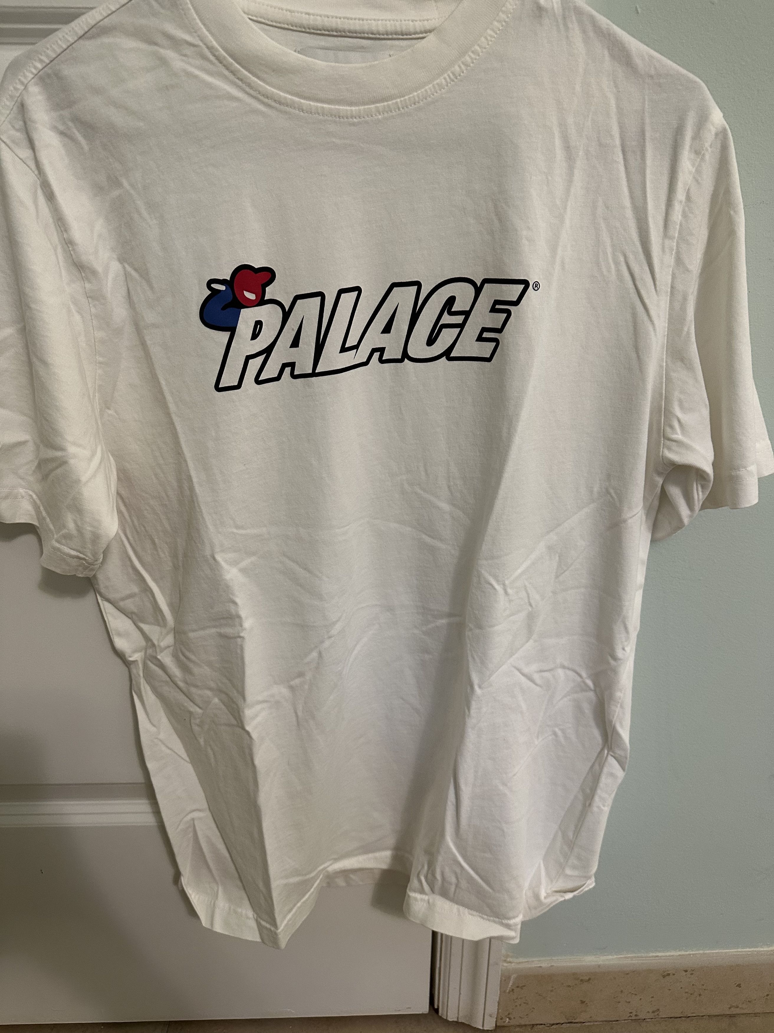 パレス Palace Bunning Man T-Shirt SS 20 2020 パレス Palace Bunning Man T-Shirt SS 20 2020 (Palace