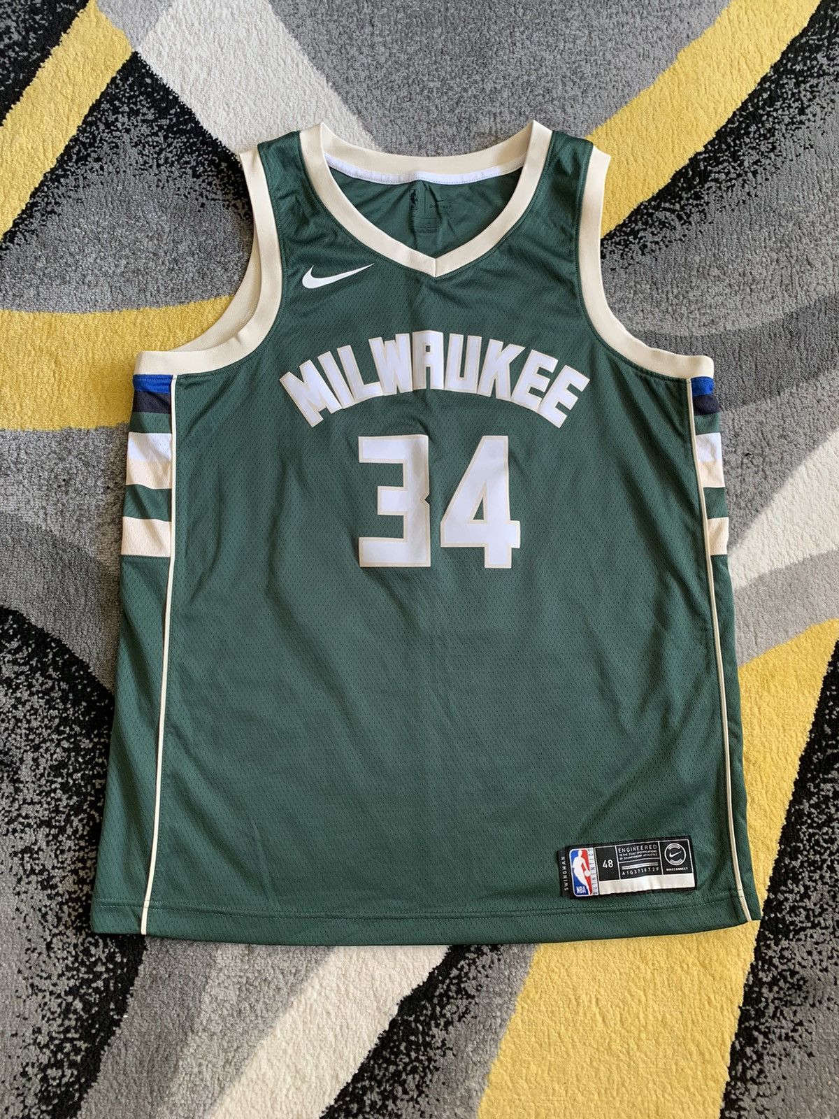 milwaukee giannis jersey