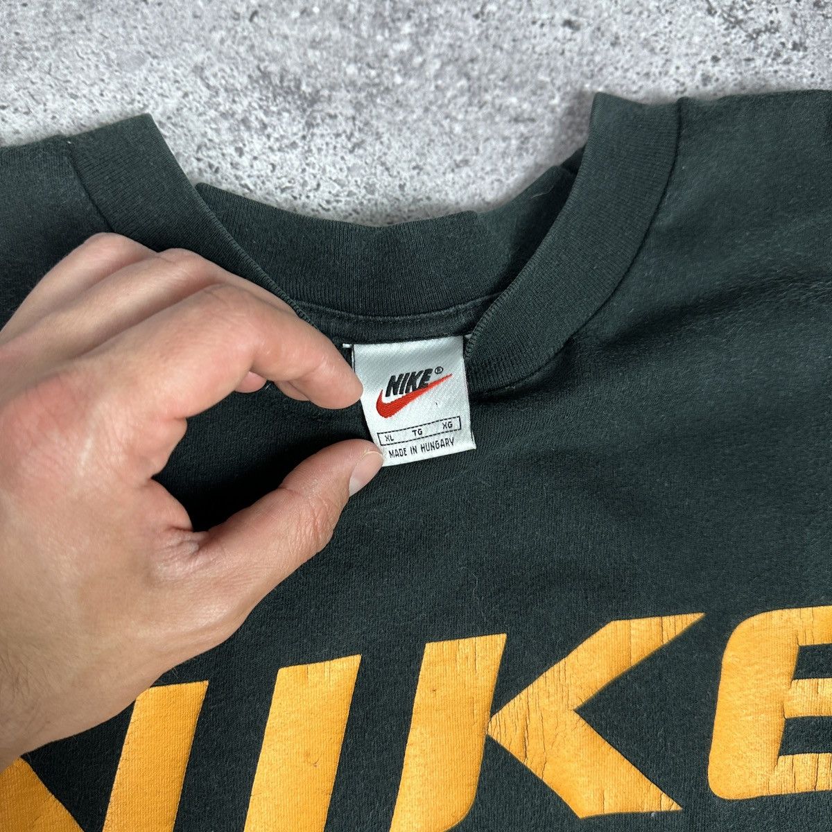 Vintage Vintage 90s Nike Basketball tee Big Logo Og Sun faded y2k Size US XL / EU 56 / 4 - 9 Thumbnail