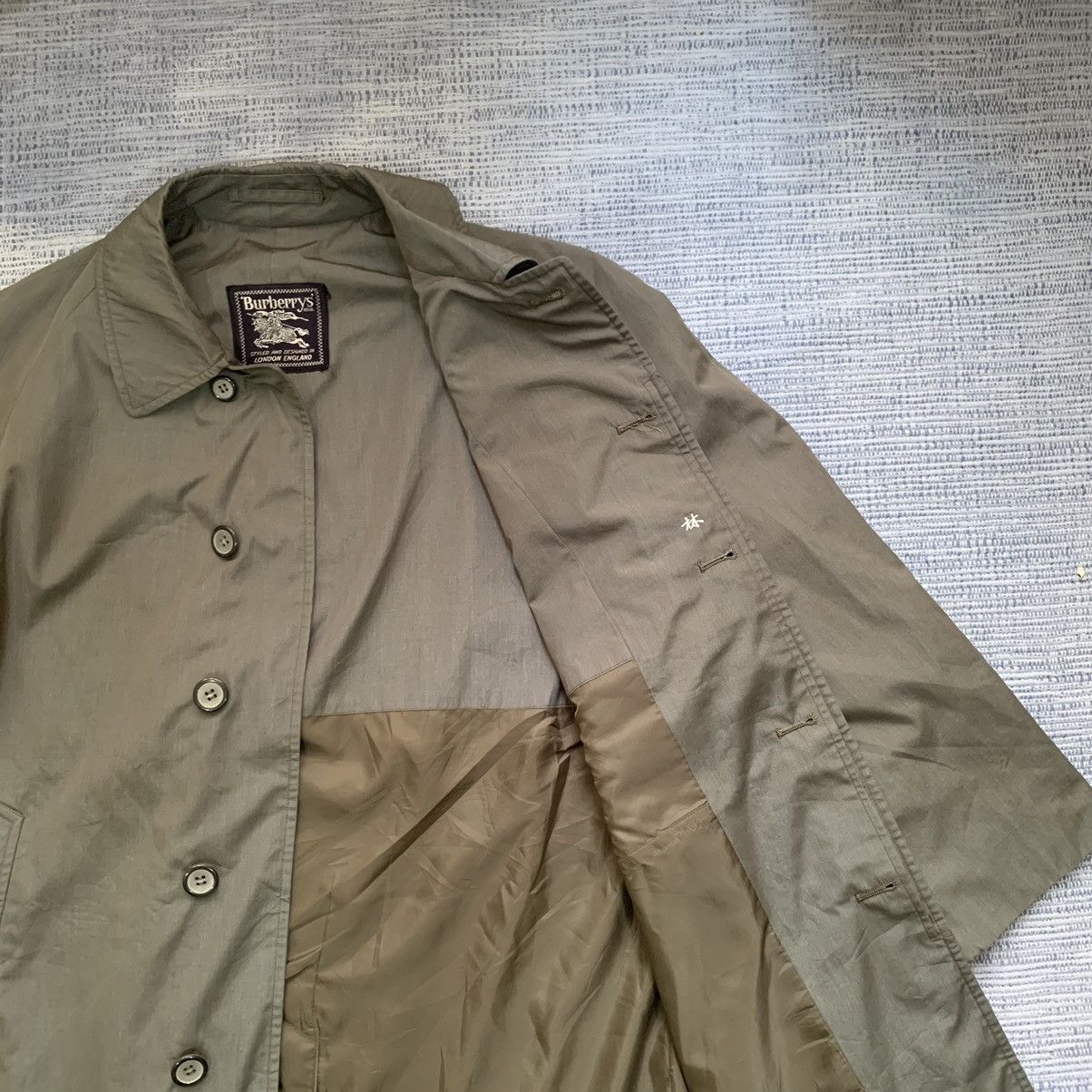 Burberry Vintage burberry trench coat Size US M / EU 48-50 / 2 - 3 Thumbnail