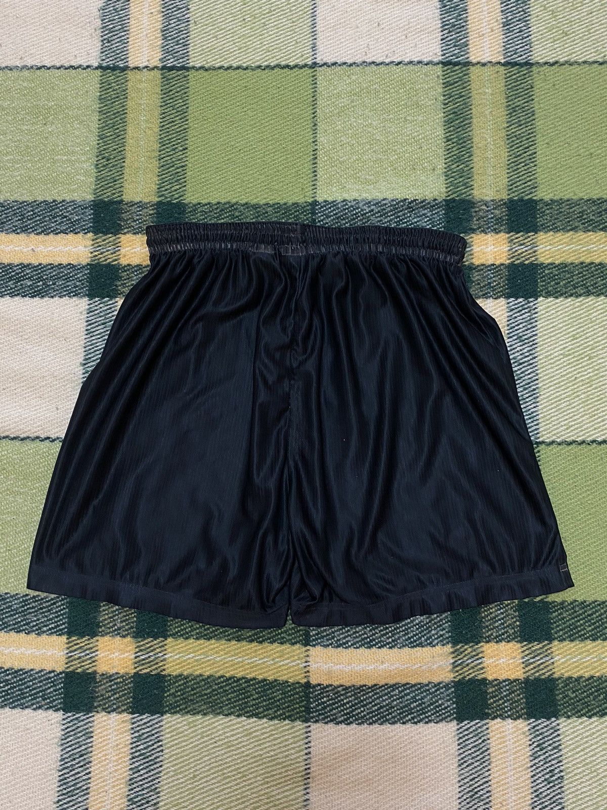 Nike Vintage Nike shorts streetwear swoosh casual y2k size M Size US 32 / EU 48 - 4 Thumbnail