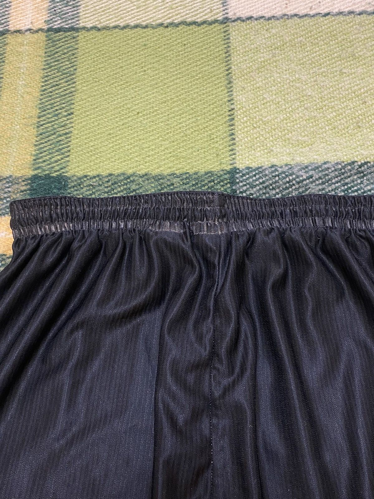 Nike Vintage Nike shorts streetwear swoosh casual y2k size M Size US 32 / EU 48 - 5 Thumbnail