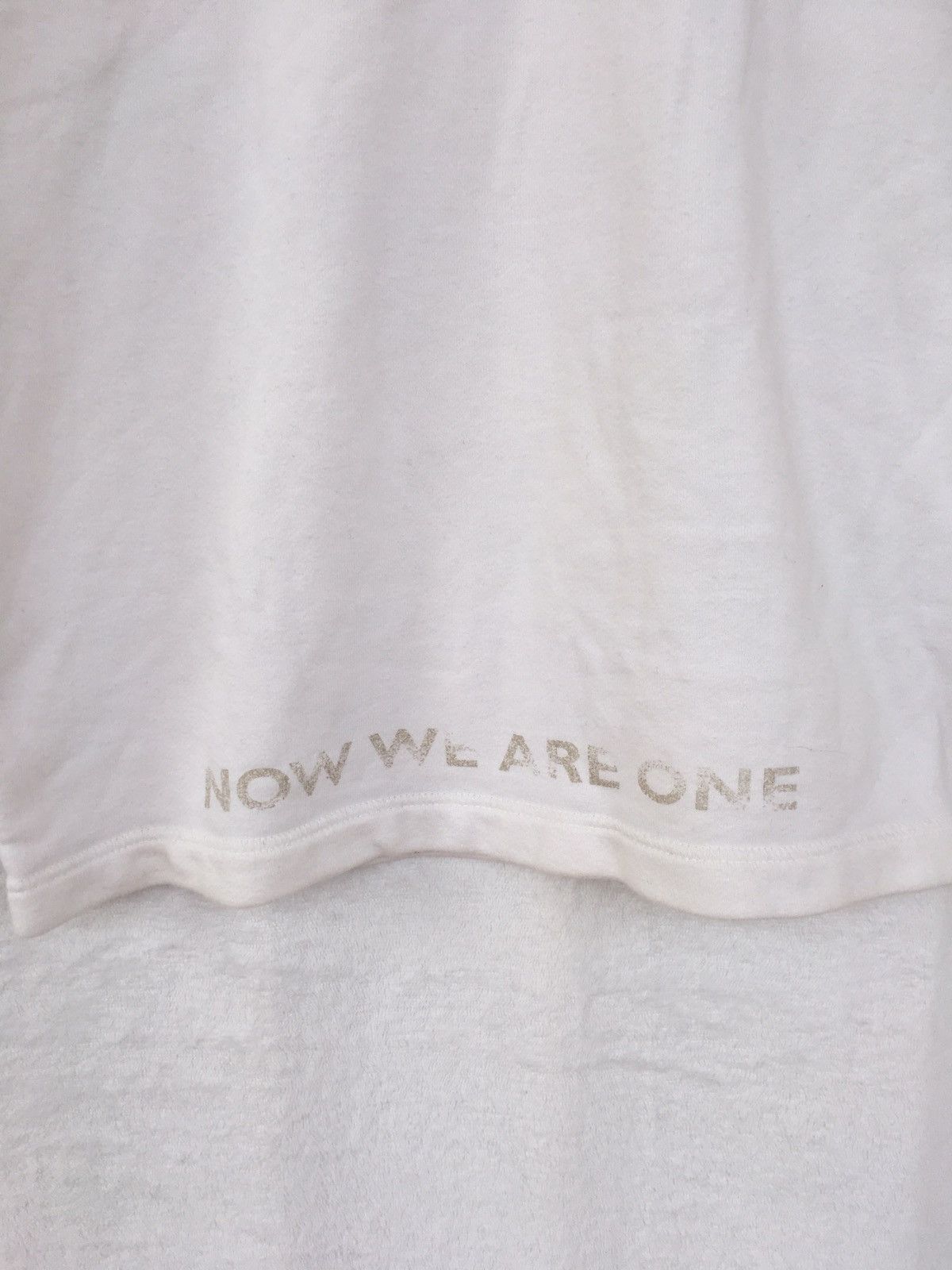 Katharine Hamnett London white ripped sweatshirt Size US M / EU 48-50 / 2 - 5 Thumbnail