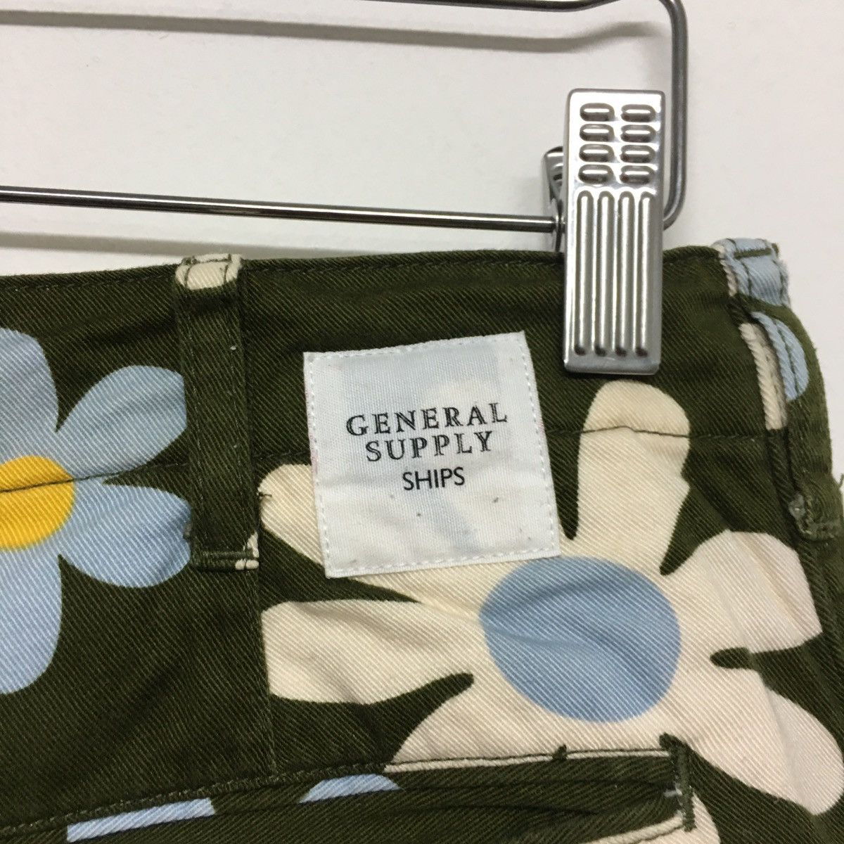 Japanese Brand floral short Size 30" / US 8 / IT 44 - 3 Thumbnail