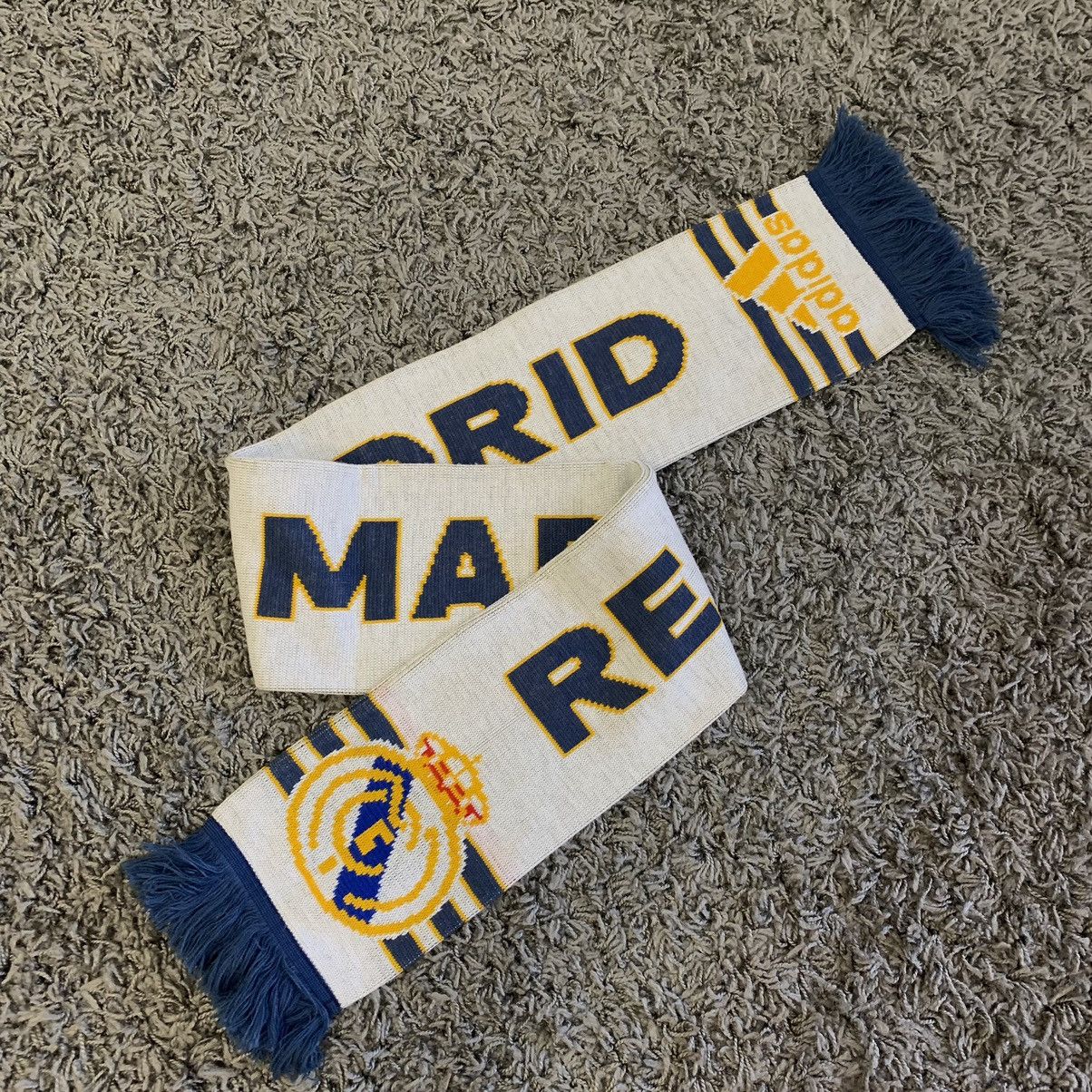 Adidas Adidas Vintage Real Madrid Football Size ONE SIZE - 1 Thumbnail