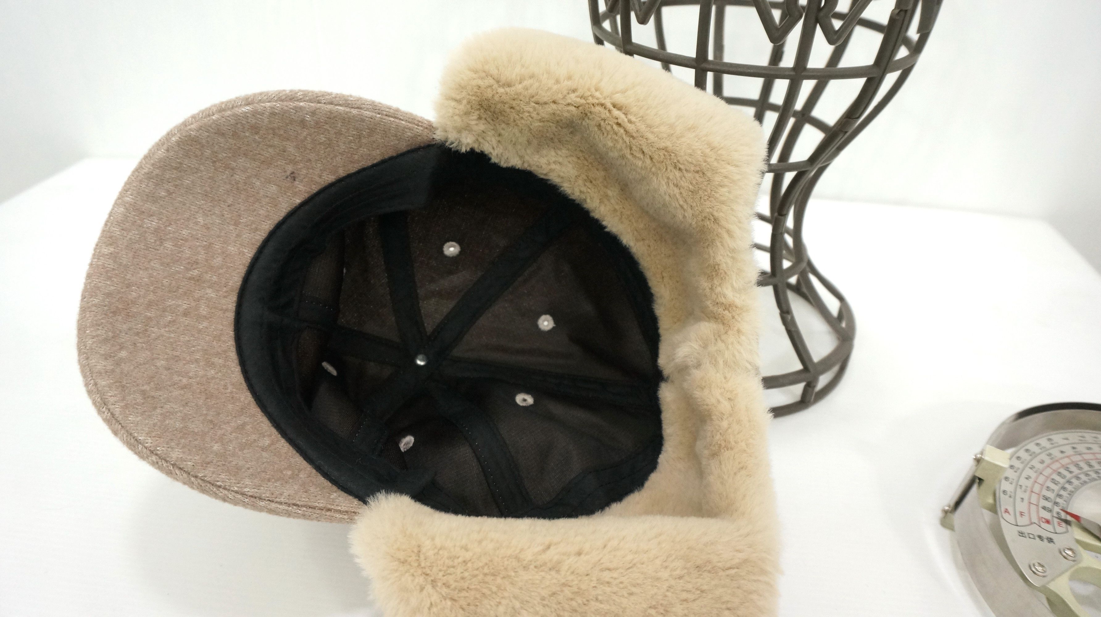 Japanese Brand 🔥Japanese Light Brown Earflap cap Size ONE SIZE - 6 Thumbnail