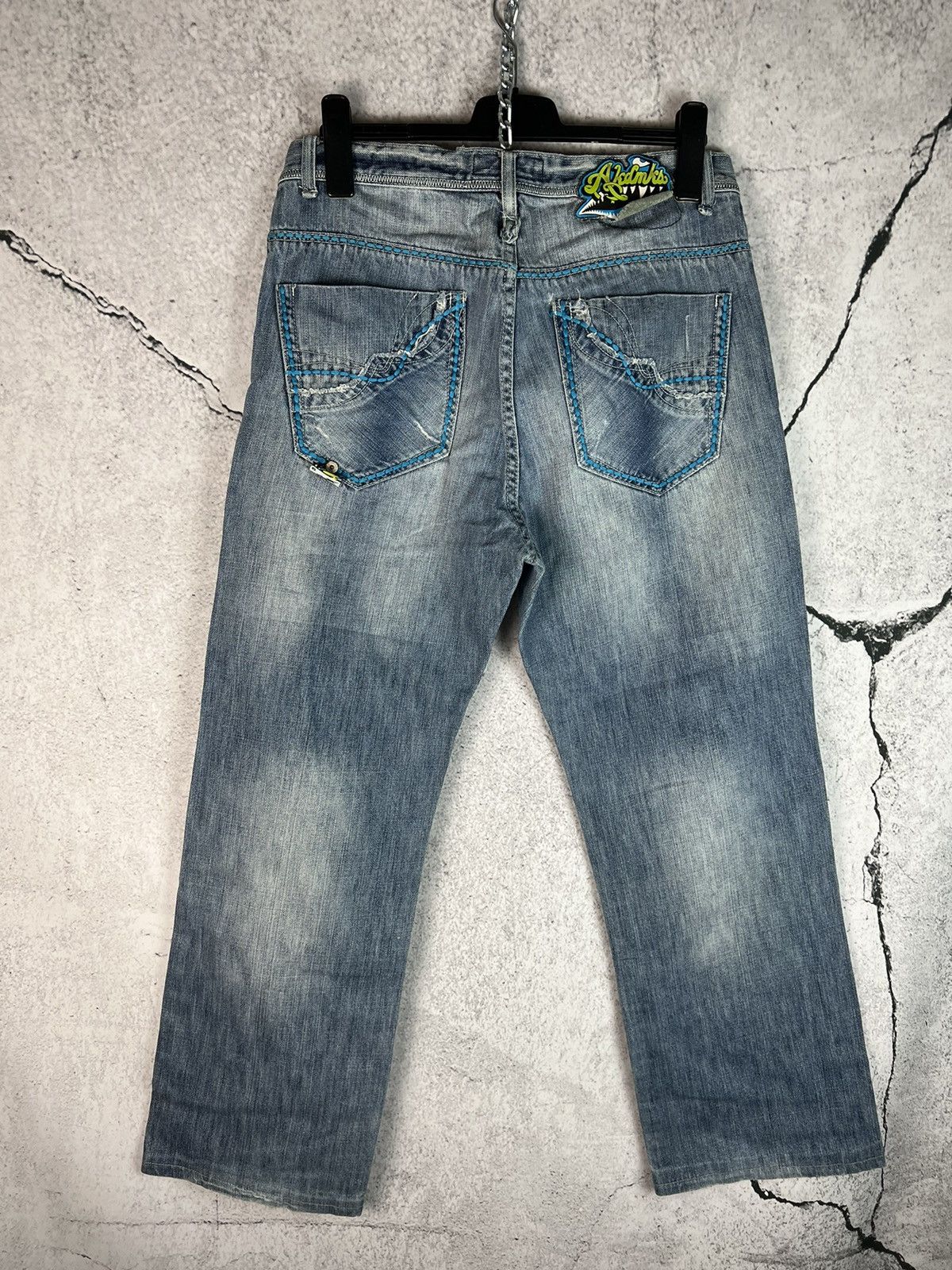 Akademiks embroidered jeans outlet