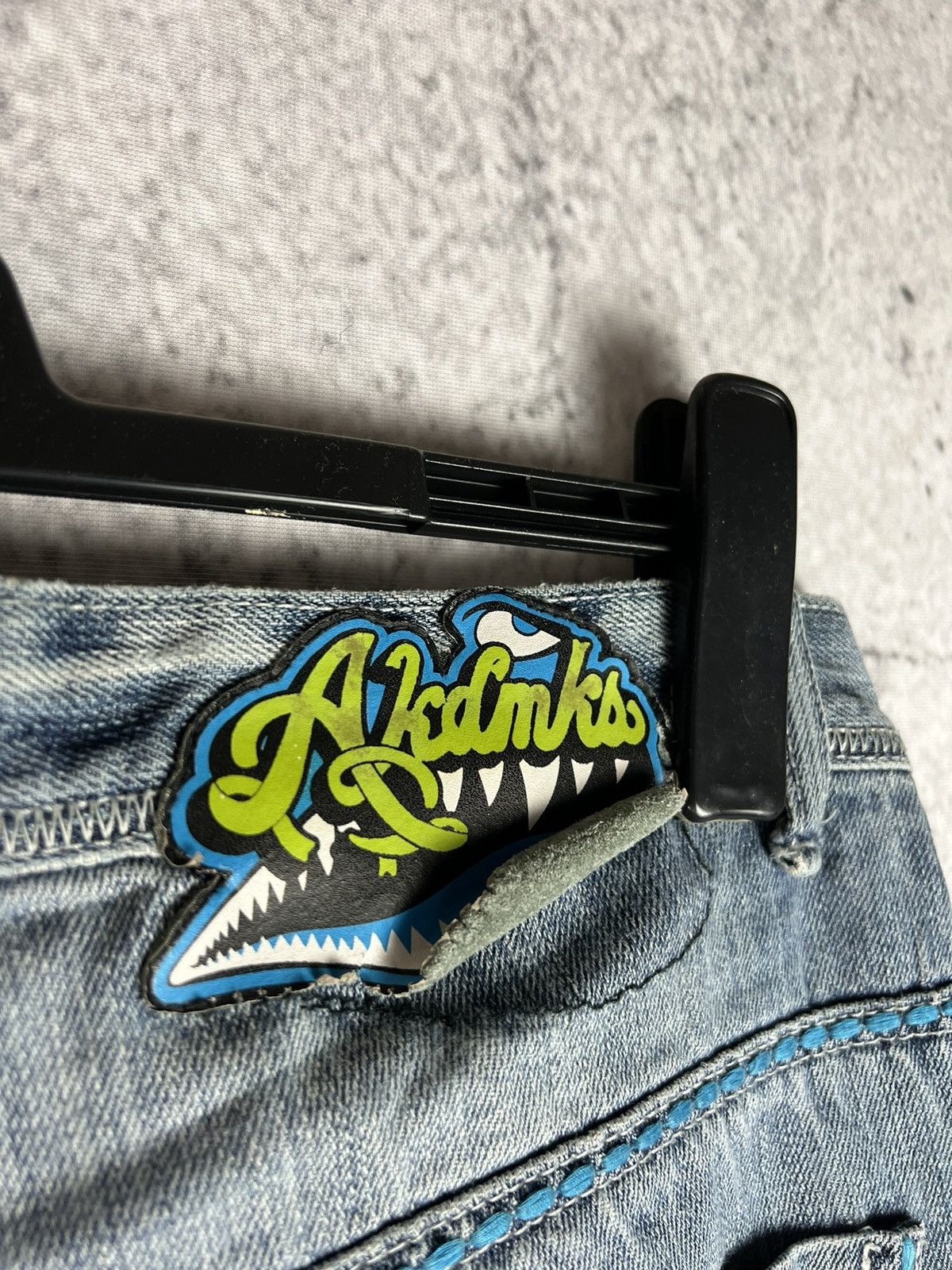 Akademiks Akademiks vintage denim embroidered pants Size US 34 / EU 50 - 4 Thumbnail