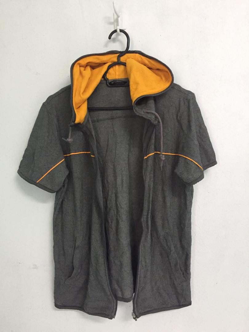 Japanese Brand Uniqlo Sweat Hoodies Size US S / EU 44-46 / 1 - 2 Thumbnail