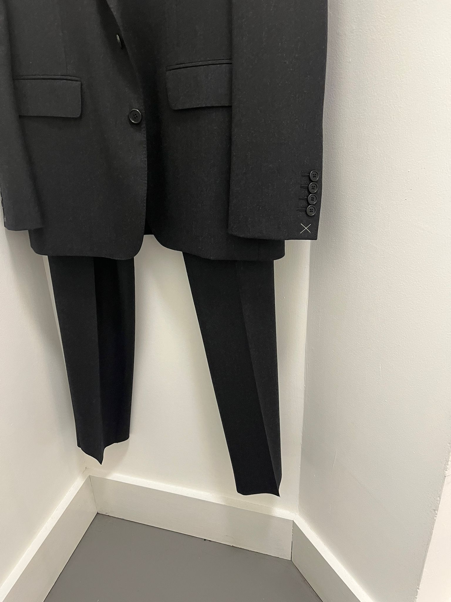 Celine Costume Suits in Black Color Size US M / EU 48-50 / 2 - 6 Thumbnail