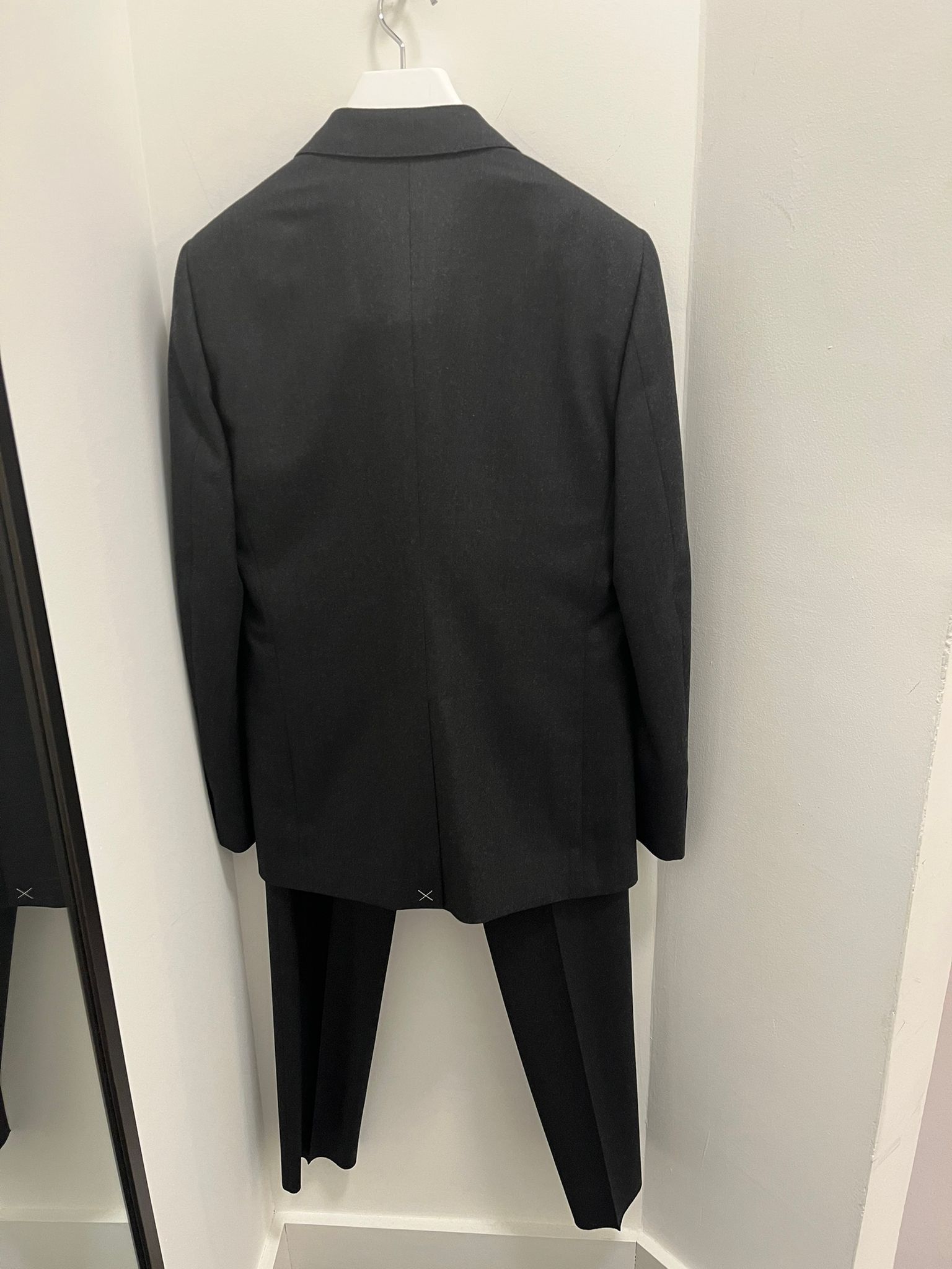 Celine Costume Suits in Black Color Size US M / EU 48-50 / 2 - 13 Thumbnail