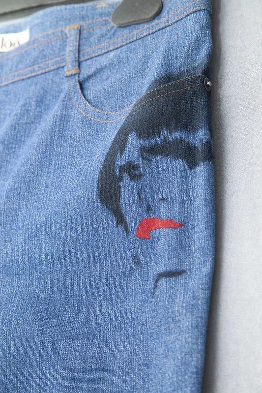 Chloe AW01 face print denim jeans Size 27" / US 4 / IT 40 - 6 Thumbnail