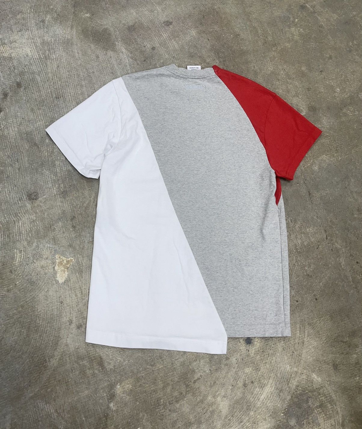 Tommy Hilfiger × Vetements Logo Print Patchwork T-Shirt Size US S / EU 44-46 / 1 - 2 Thumbnail