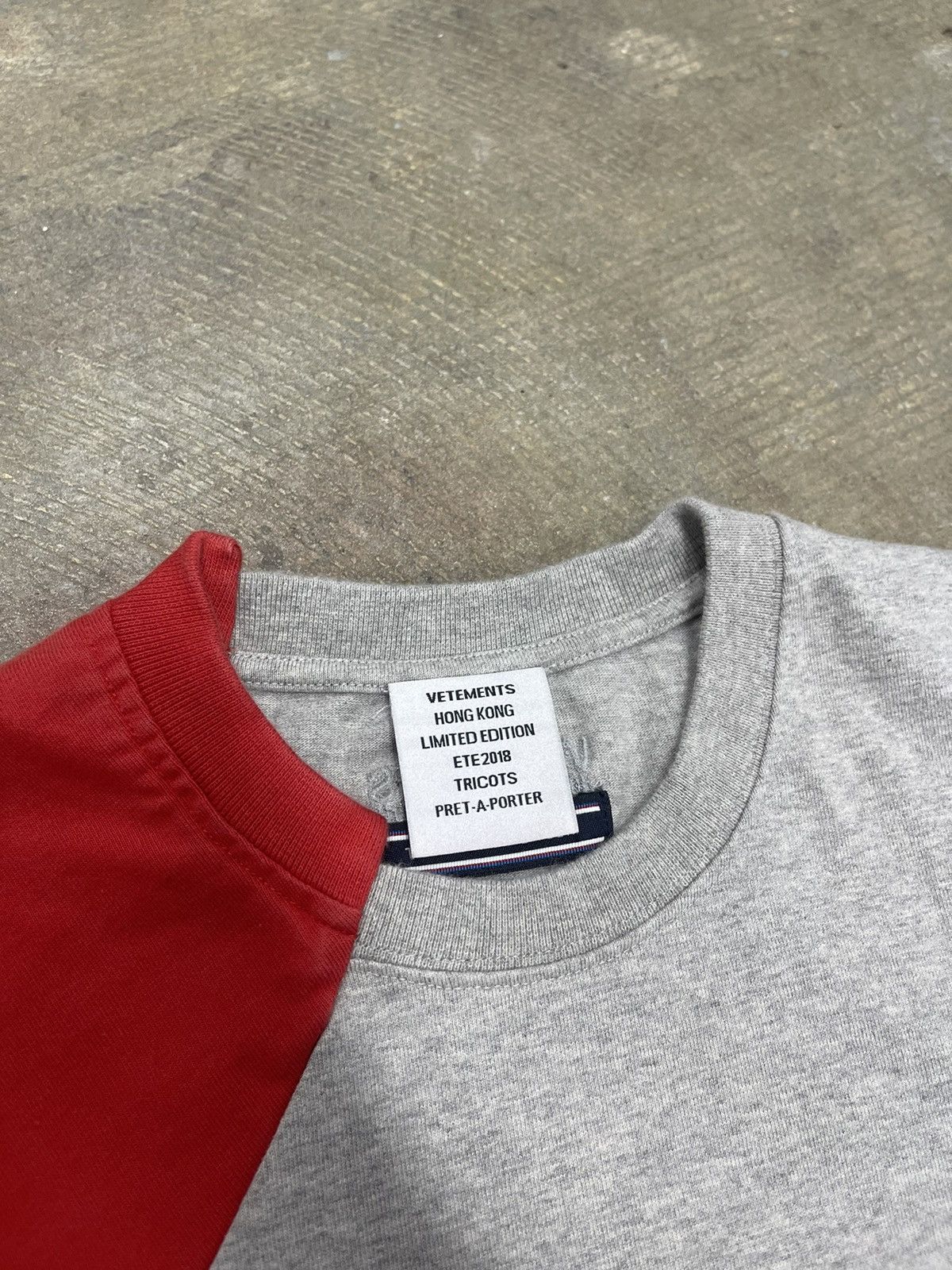 Tommy Hilfiger × Vetements Logo Print Patchwork T-Shirt Size US S / EU 44-46 / 1 - 4 Thumbnail