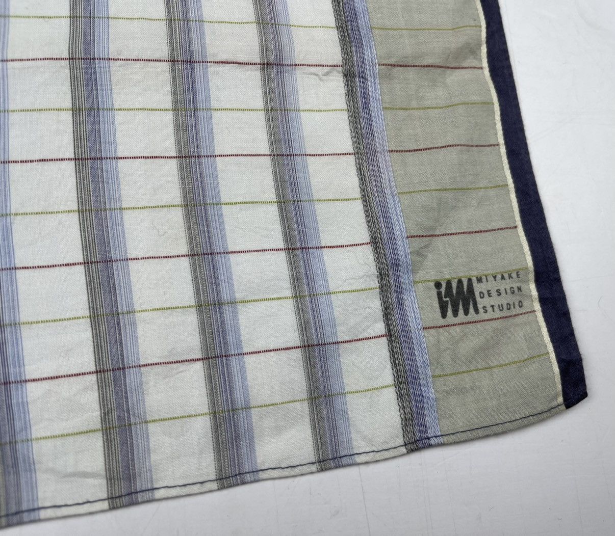Issey Miyake issey miyake bandana handkerchief neckerchief scarf Size ONE SIZE - 3 Thumbnail