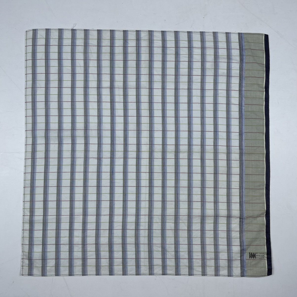 Issey Miyake issey miyake bandana handkerchief neckerchief scarf Size ONE SIZE - 2 Thumbnail