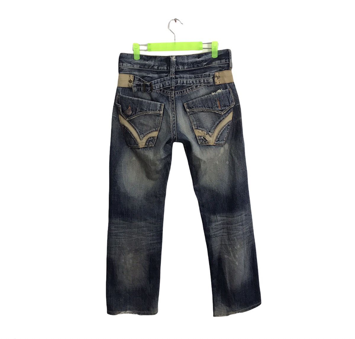 Japanese Brand Back Number Distressed Denim Jeans Buckle Size Waist 30 Size US 30 / EU 46 - 1 Thumbnail
