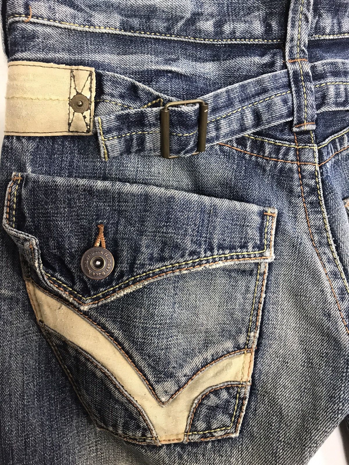 Japanese Brand Back Number Distressed Denim Jeans Buckle Size Waist 30 Size US 30 / EU 46 - 6 Thumbnail