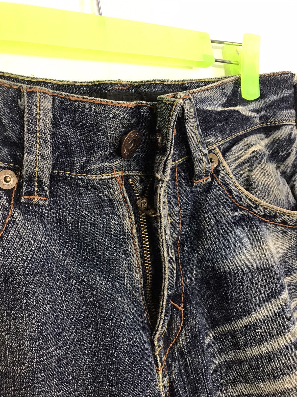 Japanese Brand Back Number Distressed Denim Jeans Buckle Size Waist 30 Size US 30 / EU 46 - 4 Thumbnail