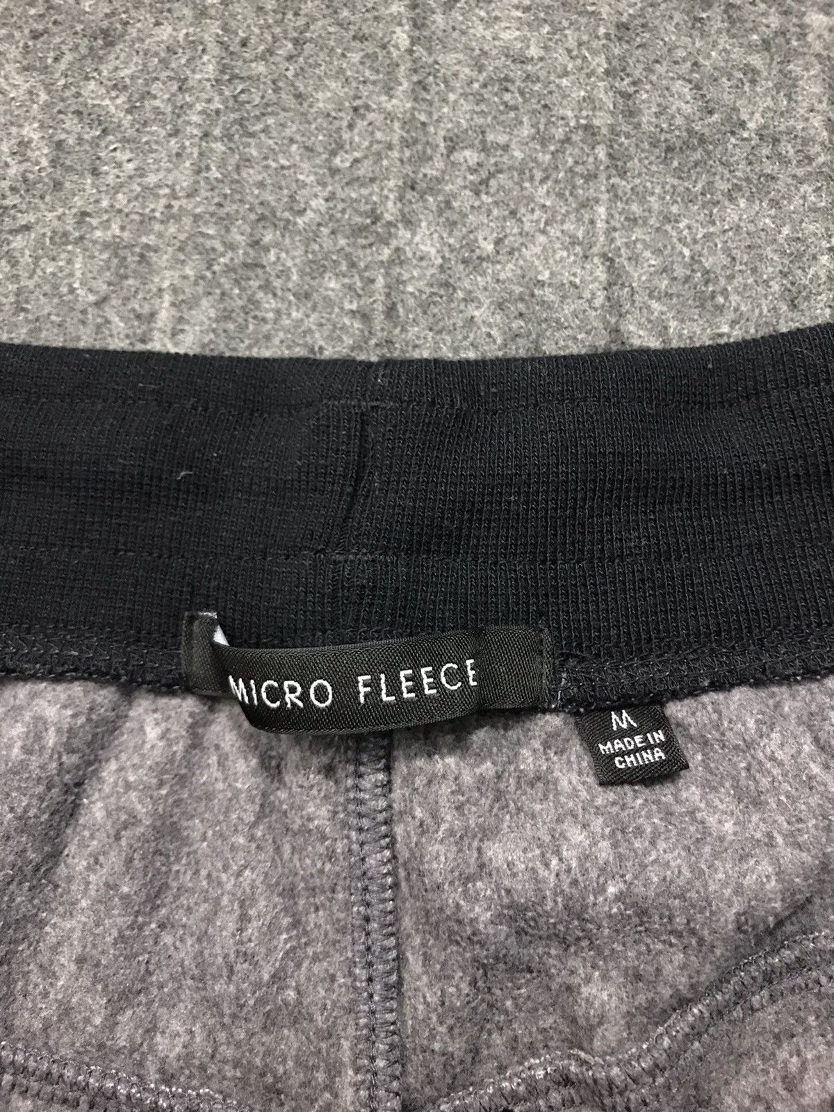 Uniqlo Micro Fleece Trouser Sweatpant Jeans Inspired Designer Size US 29 - 4 Thumbnail
