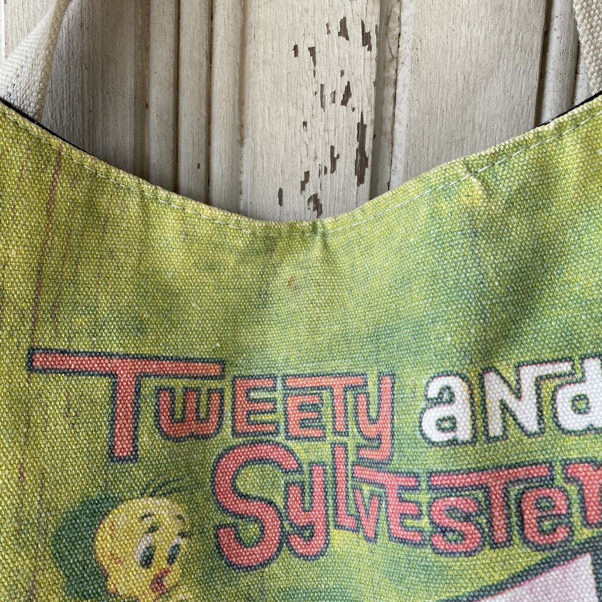 Vintage Vintage Cartoon Warner Bros Distressed Tote Bag Size ONE SIZE - 10 Thumbnail