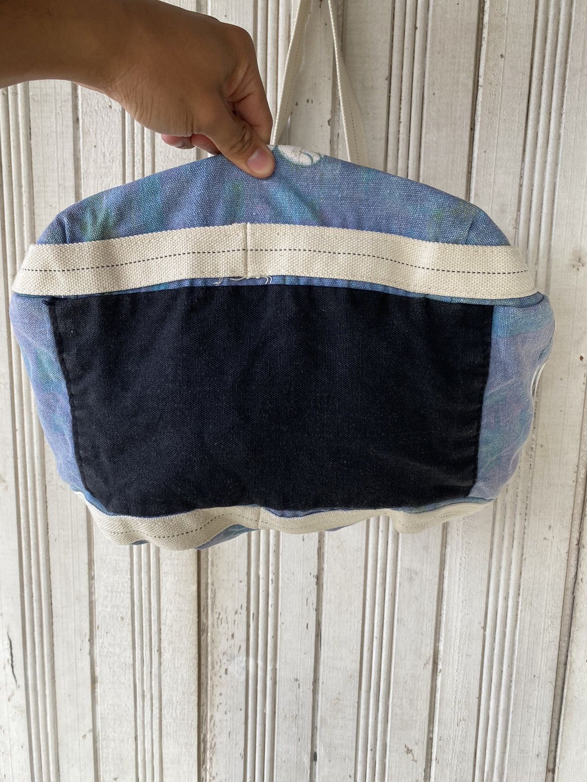 Vintage Vintage Cartoon Warner Bros Distressed Tote Bag Size ONE SIZE - 7 Thumbnail